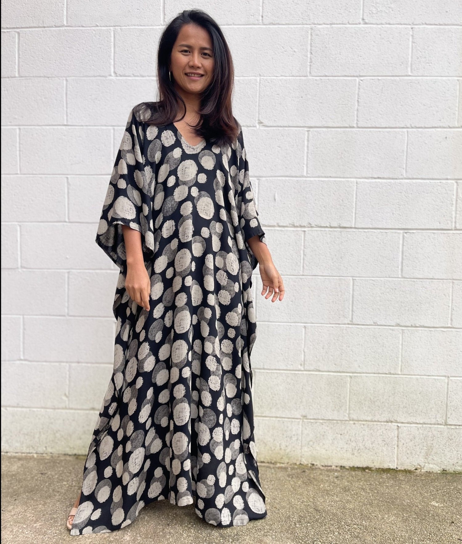 MALA handworks Luna Kaftan in Black and Orbs Silkscreen