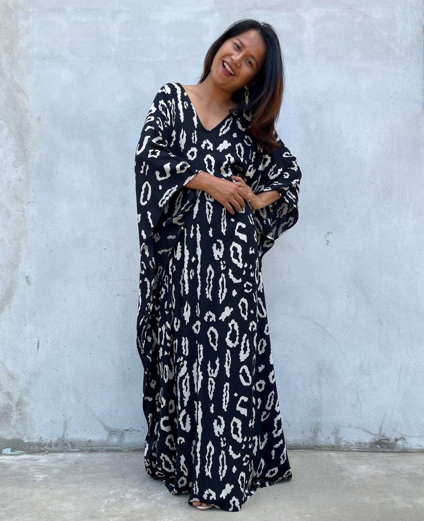 MALA handworks Luna Kaftan in Black and Pattern Silkscreen
