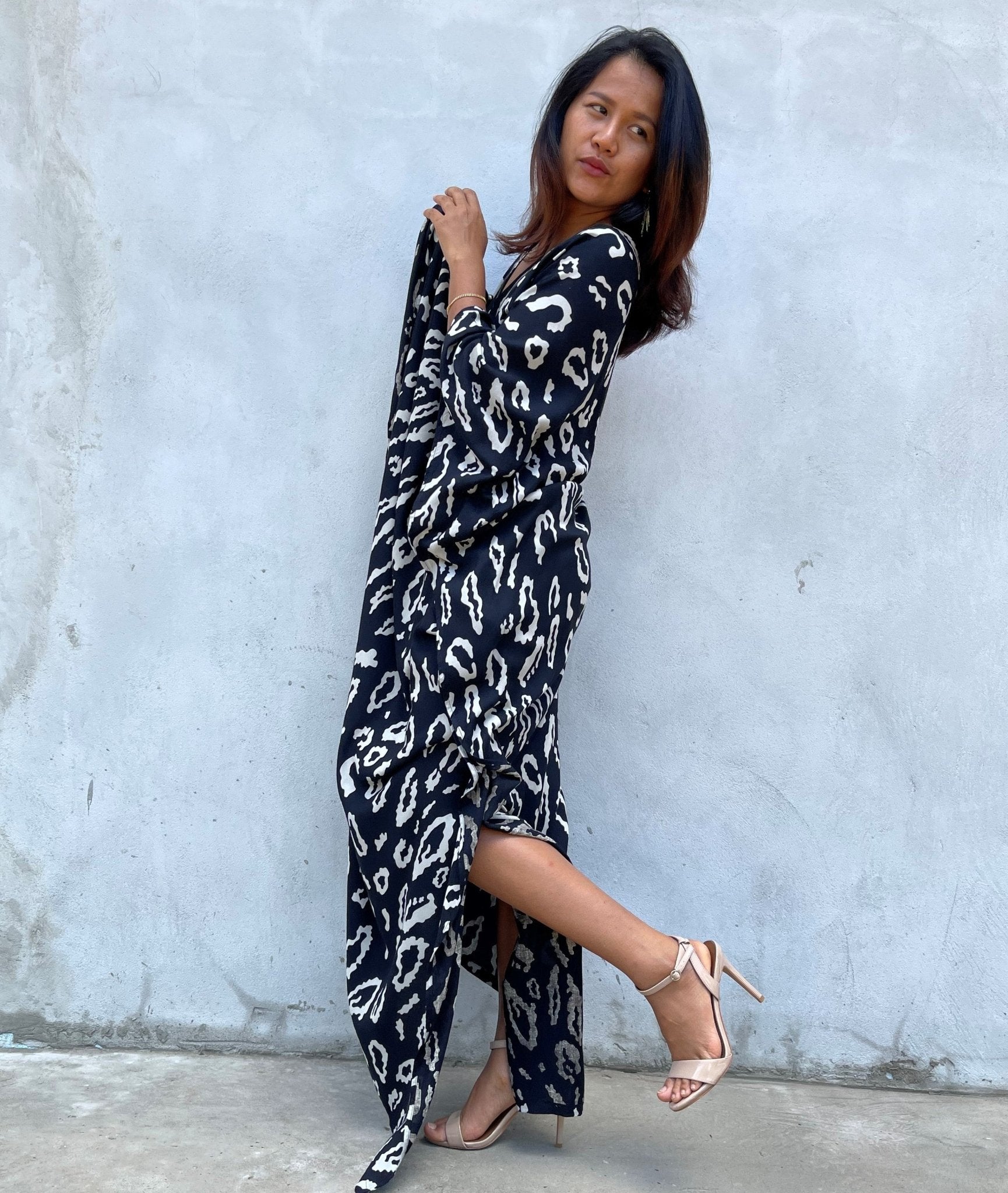 MALA handworks Luna Kaftan in Black and Pattern Silkscreen