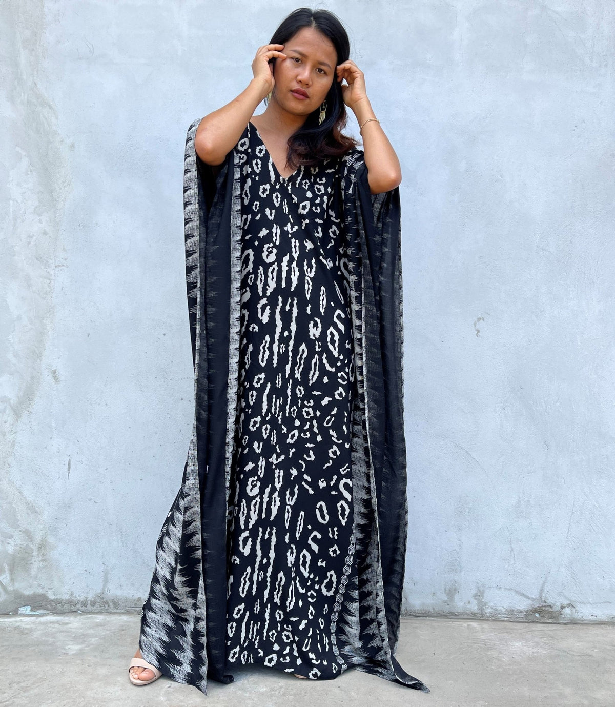MALA handworks Luna Kaftan in Black and Pattern Silkscreen