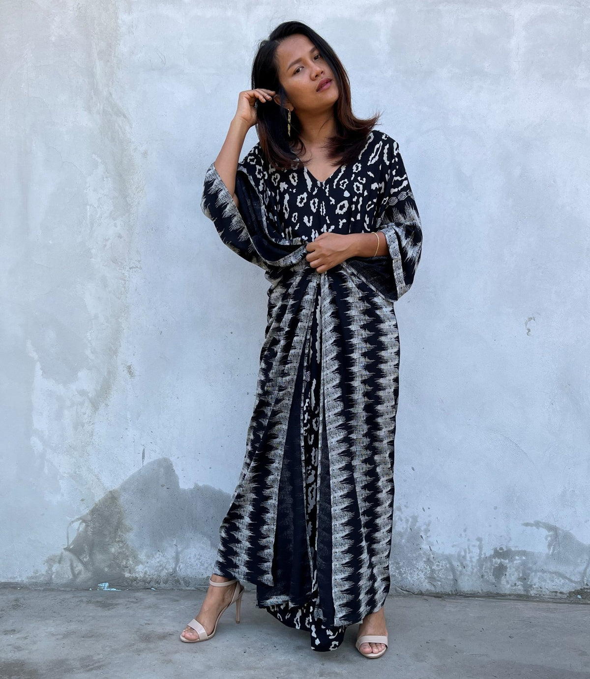 MALA handworks Luna Kaftan in Black and Pattern Silkscreen
