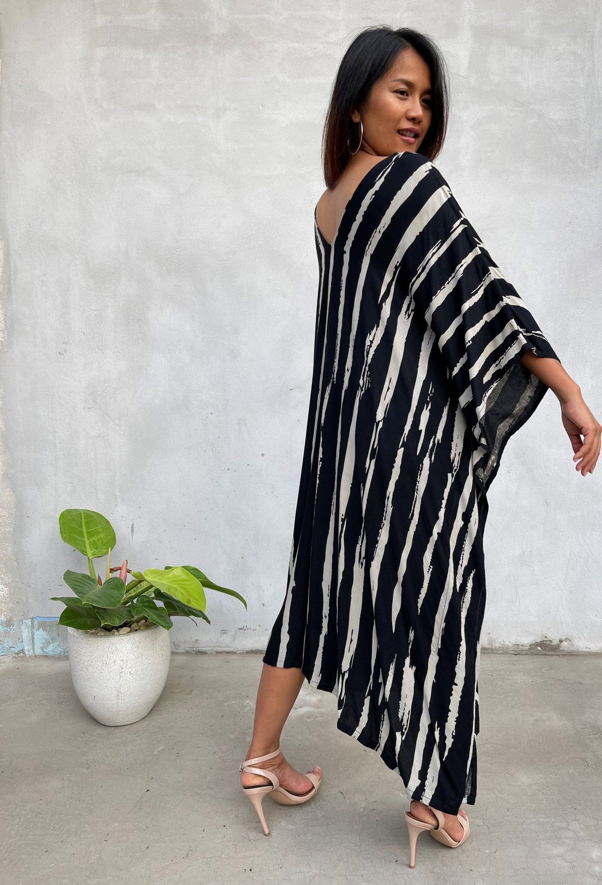 MALA handworks Luna Kaftan in Black and Pattern Silkscreen