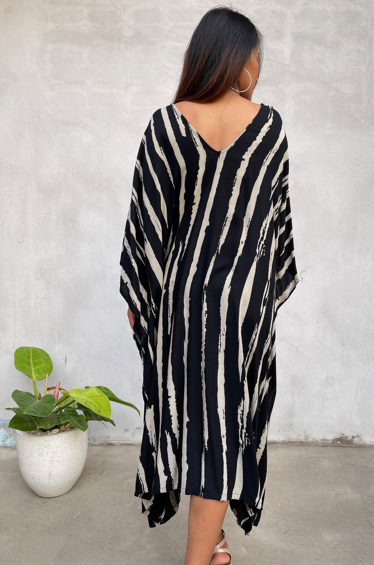 MALA handworks Luna Kaftan in Black and Pattern Silkscreen