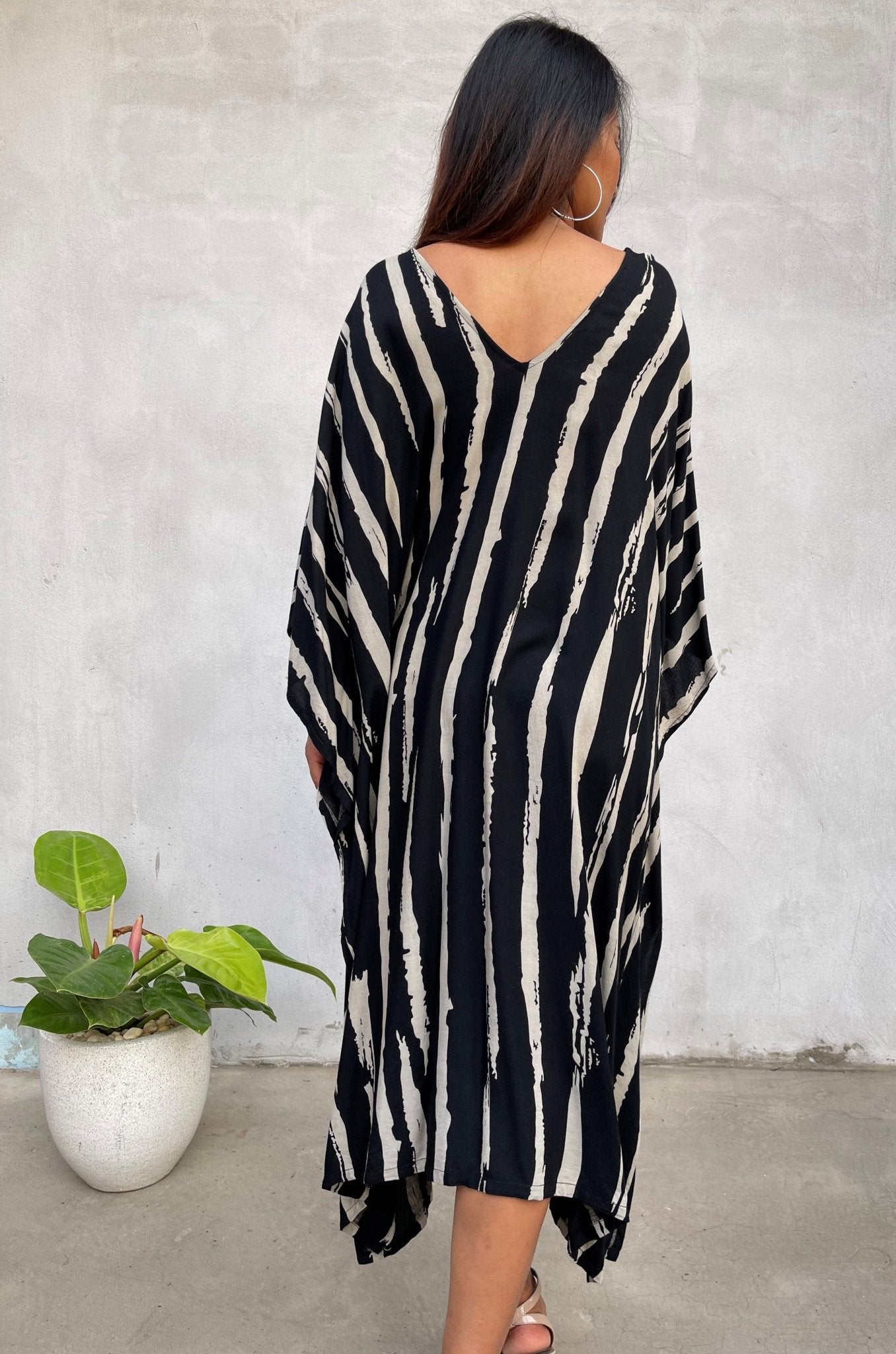 MALA handworks Luna Kaftan in Black and Pattern Silkscreen
