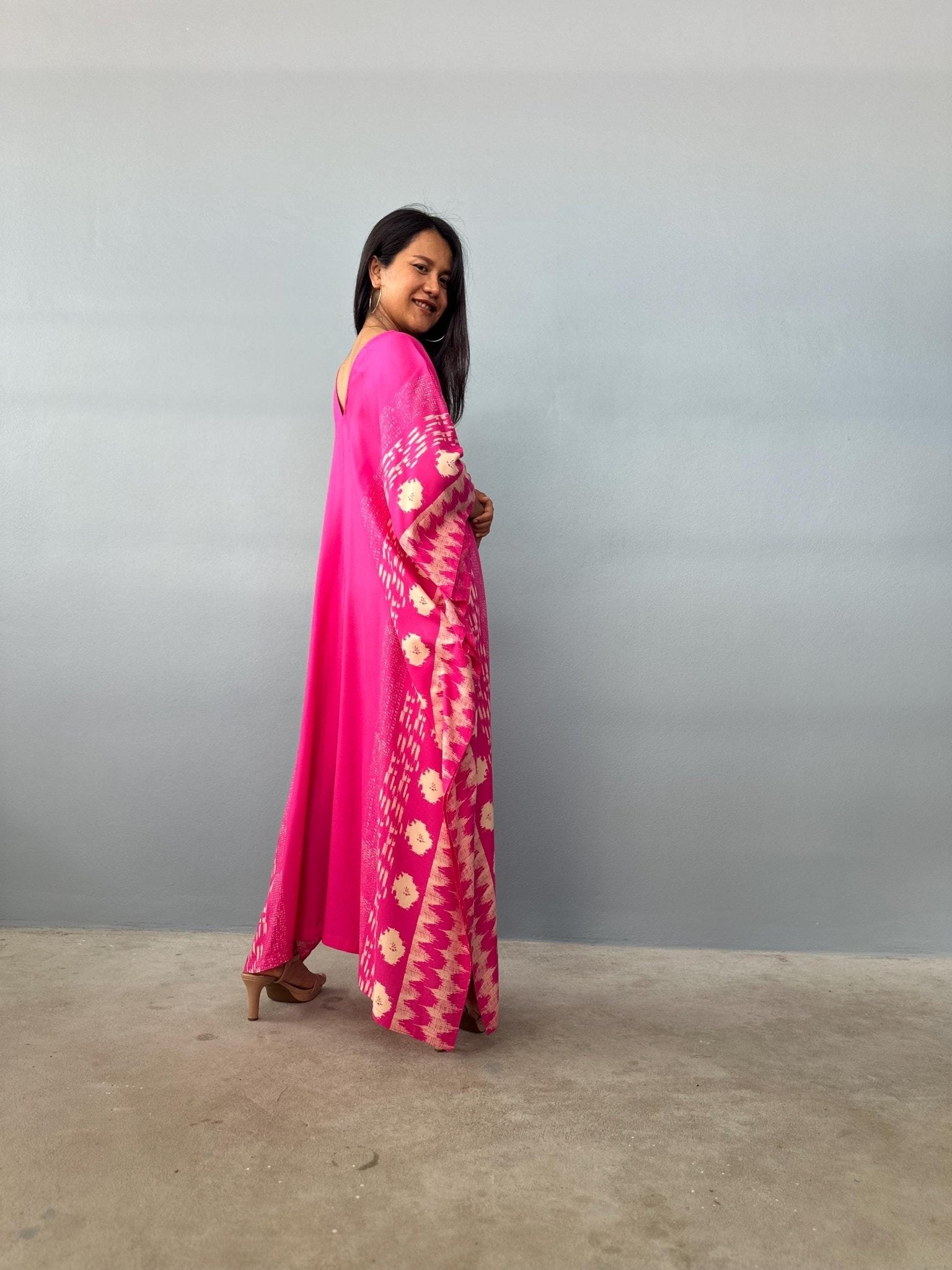 Mala Handworks  Luna Hand Screen Printed Kaftan in Fuchsia