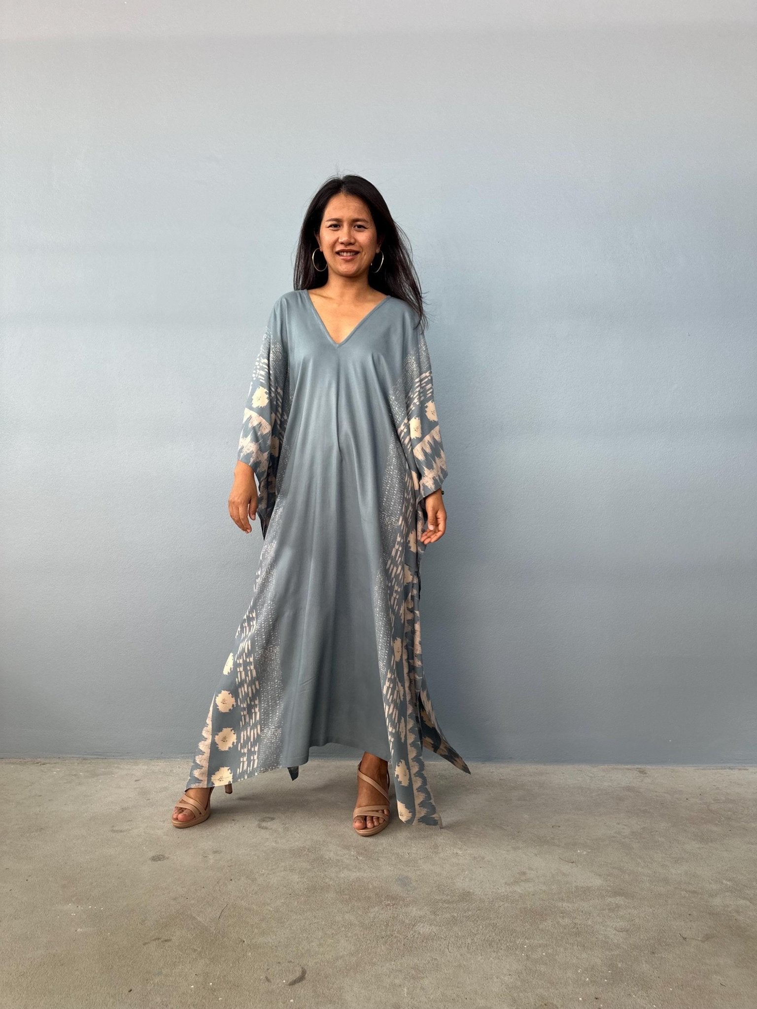 Luna Hand Screen Printed Kaftan in Gray - Mala Handworks