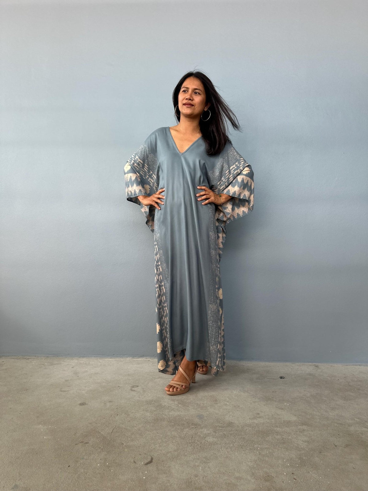 Luna Hand Screen Printed Kaftan in Gray - Mala Handworks