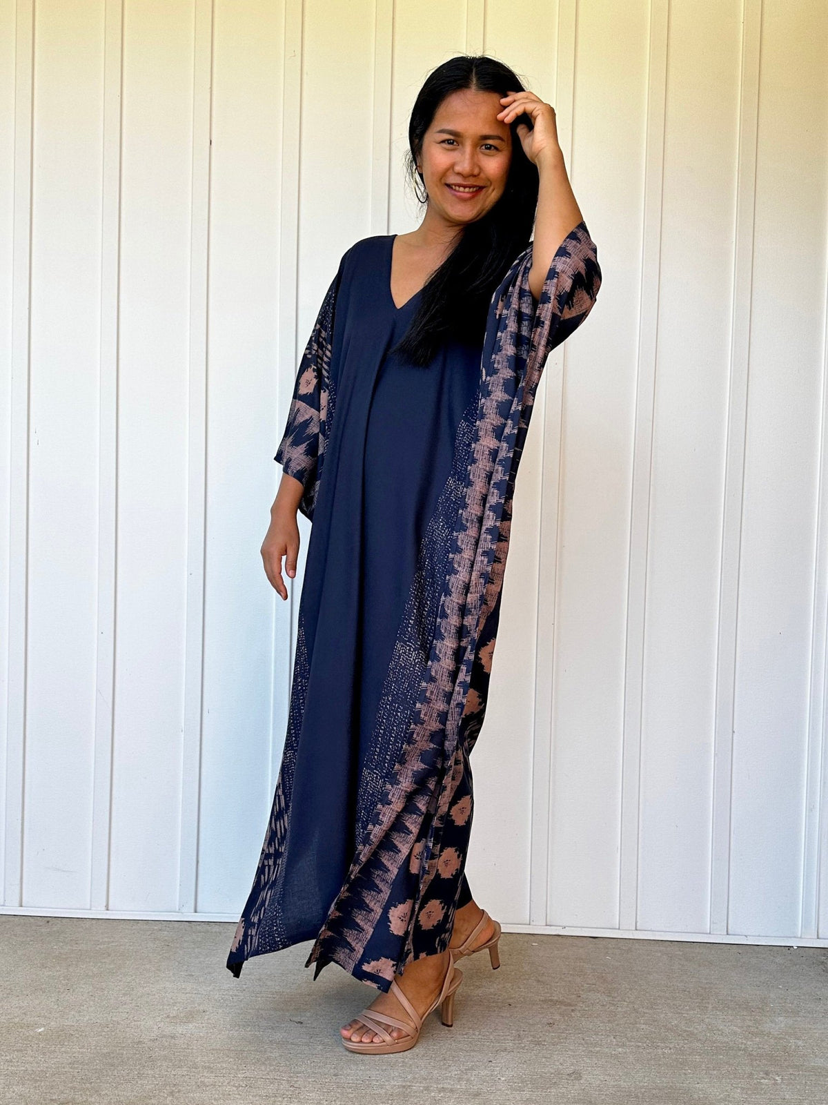 Mala Handworks  40 in Luna Hand Screen Printed Kaftan in Navy