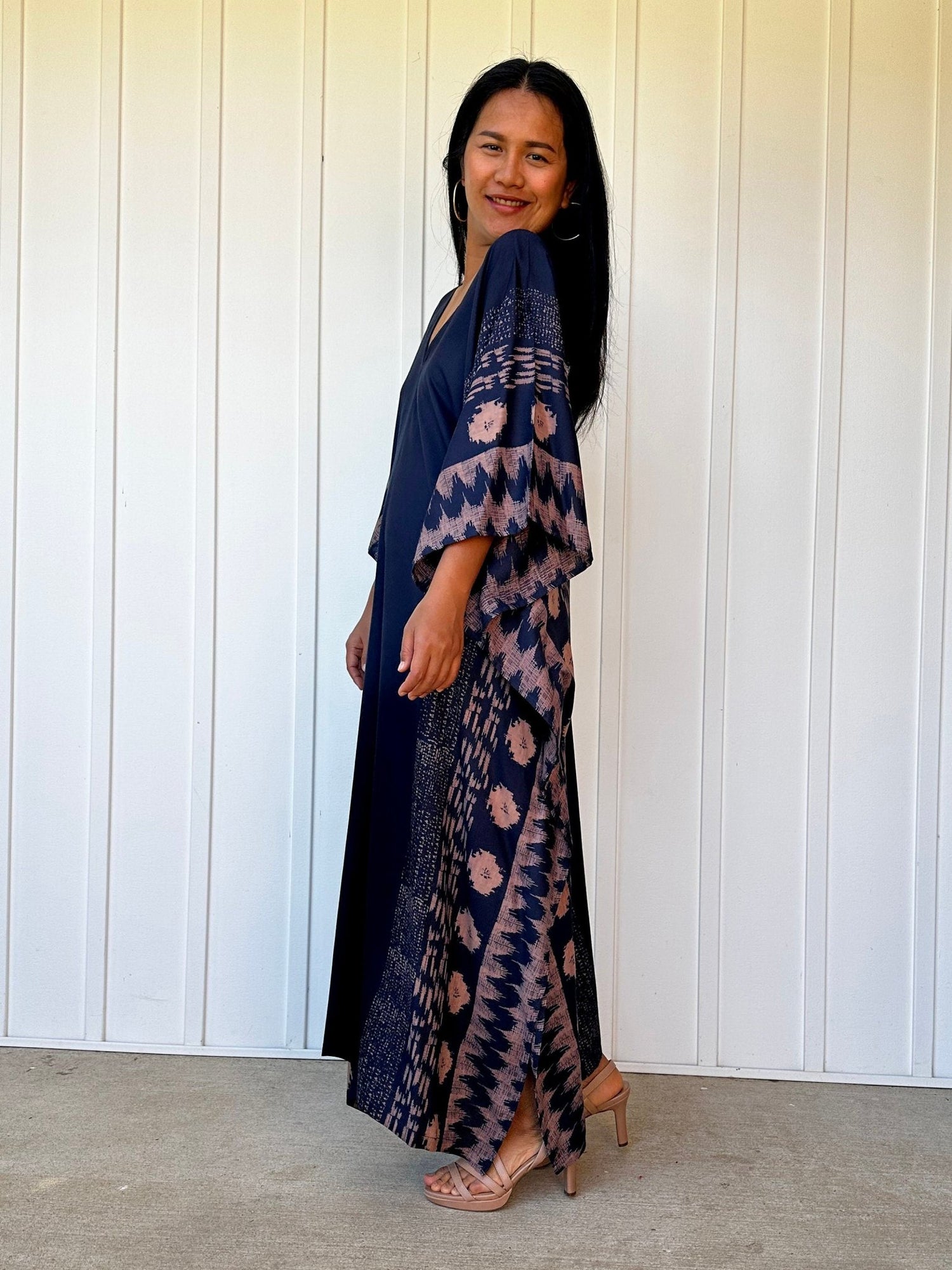 Mala Handworks  Luna Hand Screen Printed Kaftan in Navy