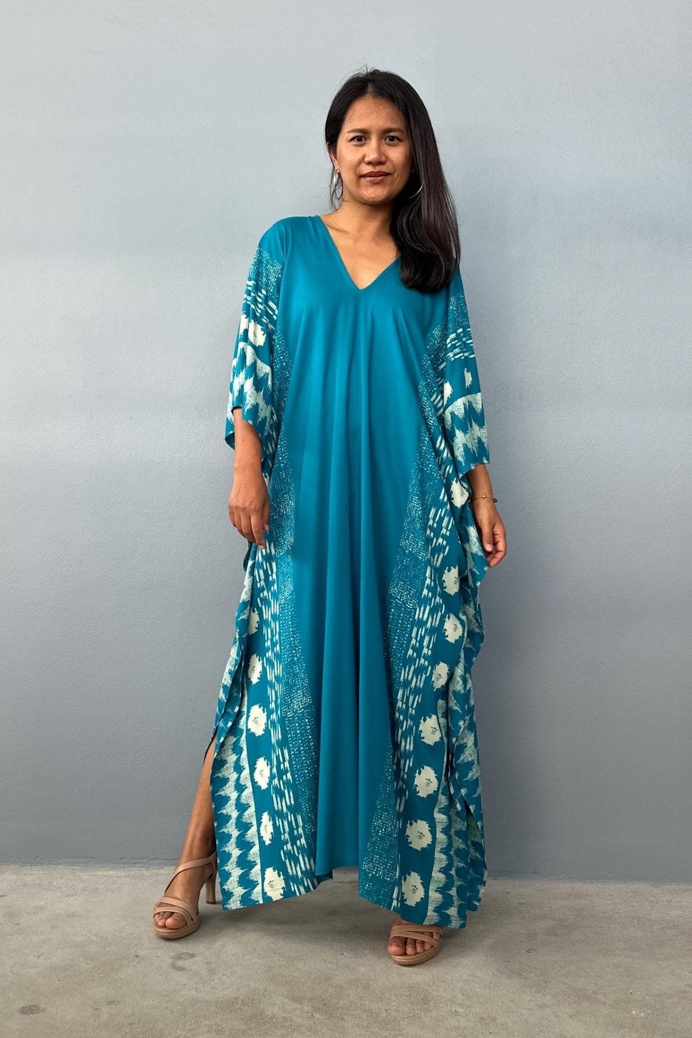 Mala Handworks  Luna Hand Screen Printed Kaftan in Teal
