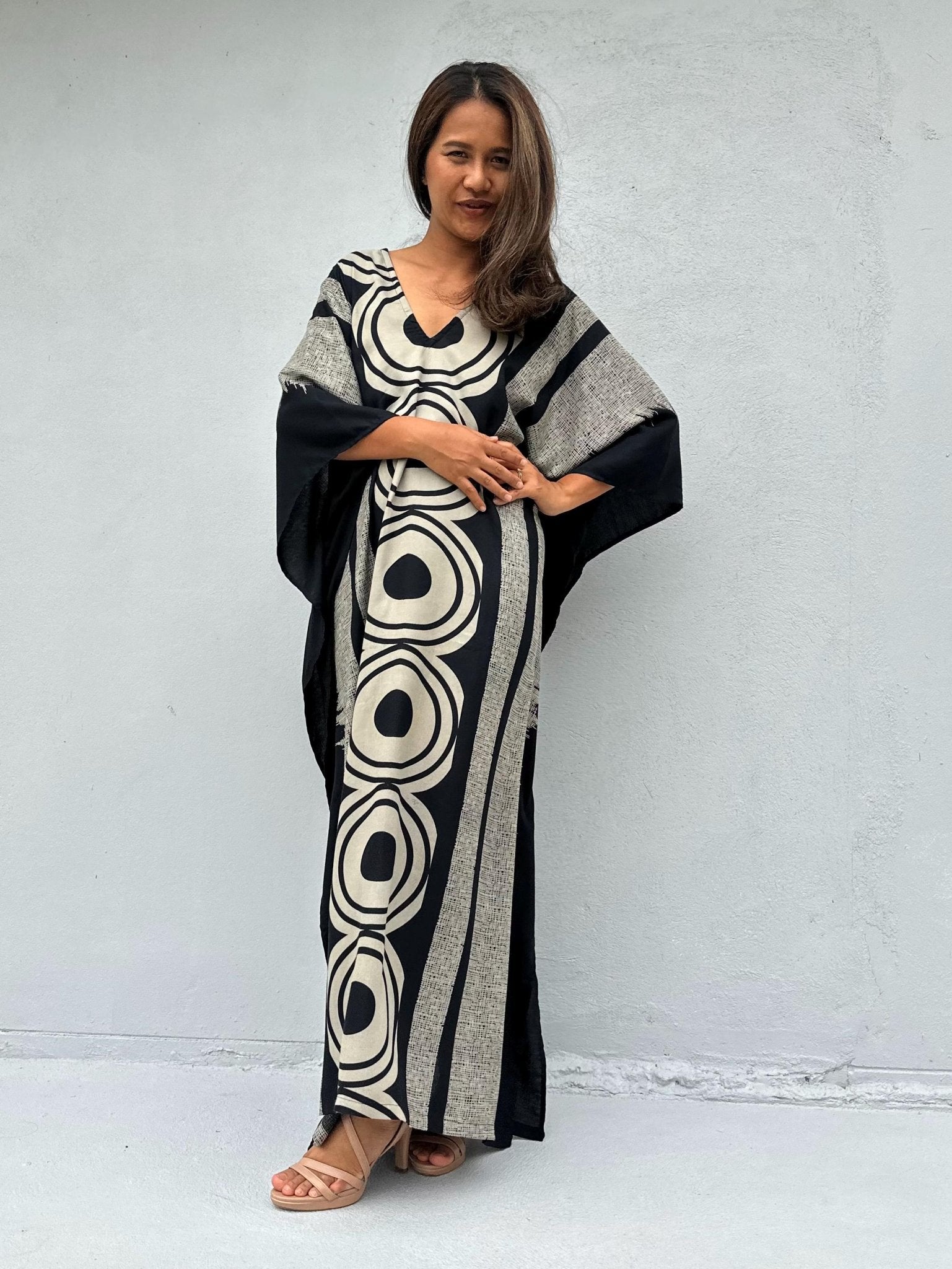 MALA handworks  40 in Luna Handmade Kaftan in Black & White Echoeye Tribal Pattern