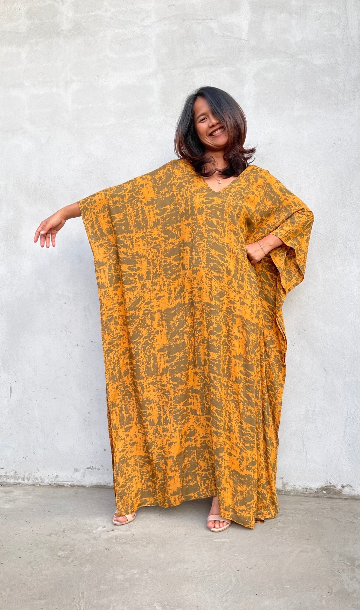MALA handworks Luna Kaftan in Olive Green and Pattern Silkscreen
