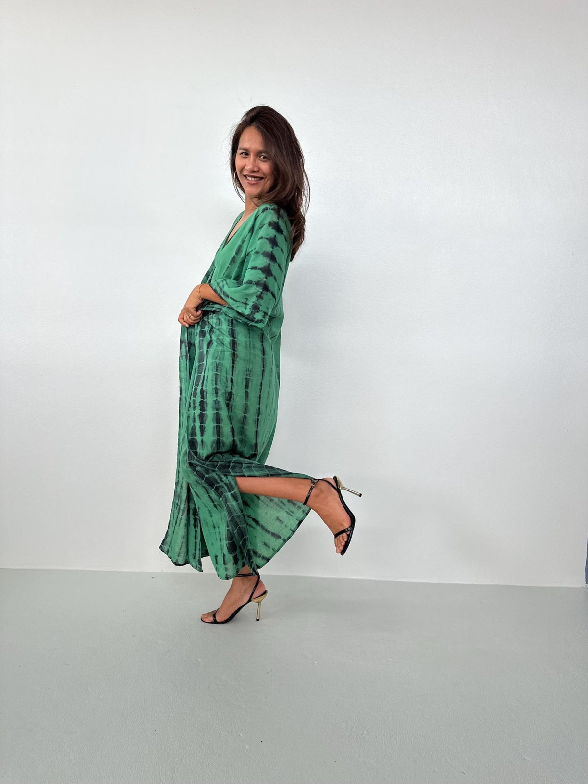 Lyla Cotton Gauze Kaftan in Emerald Tie Dye - Mala Handworks