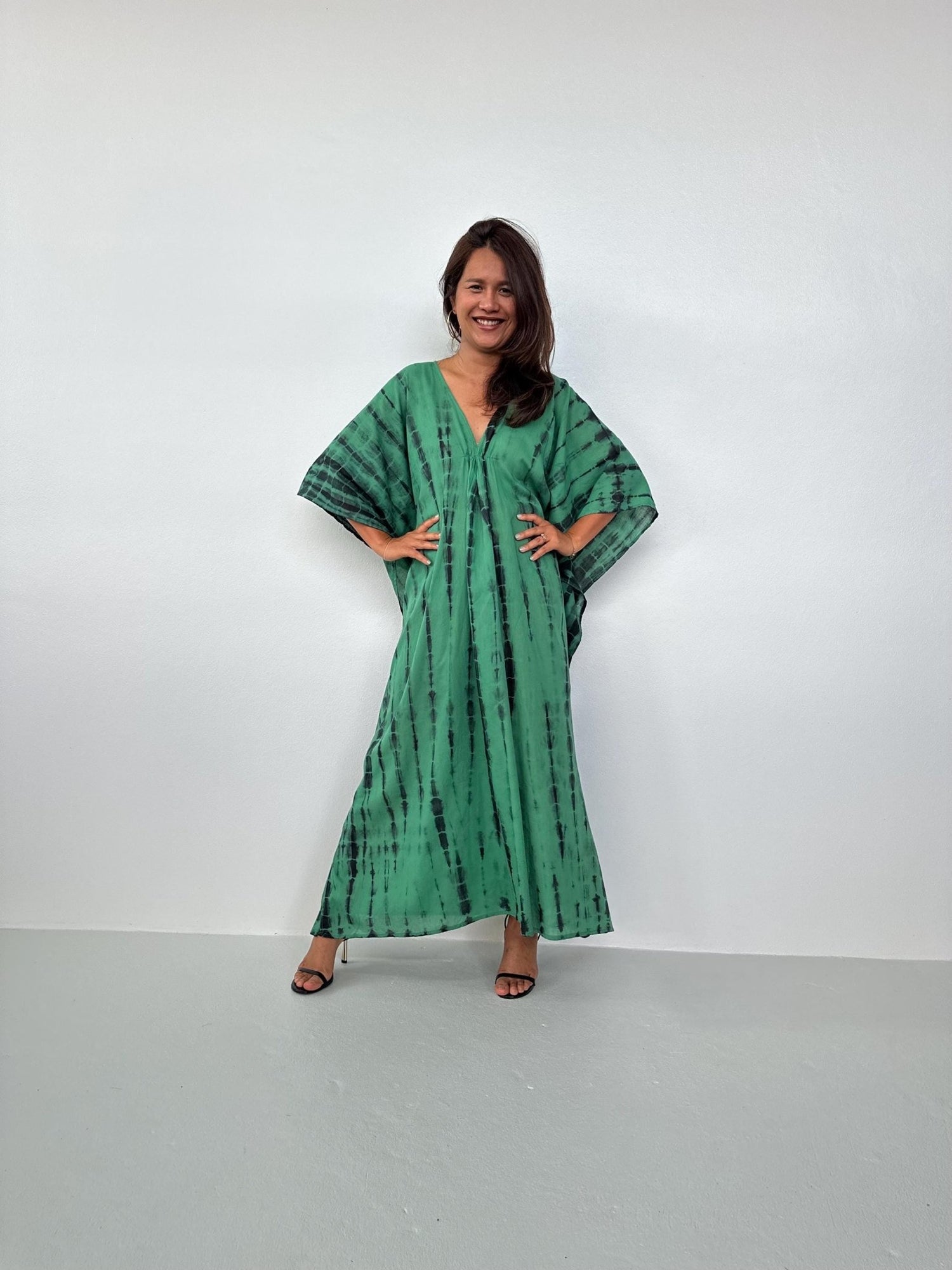 Lyla Cotton Gauze Kaftan in Emerald Tie Dye - Mala Handworks