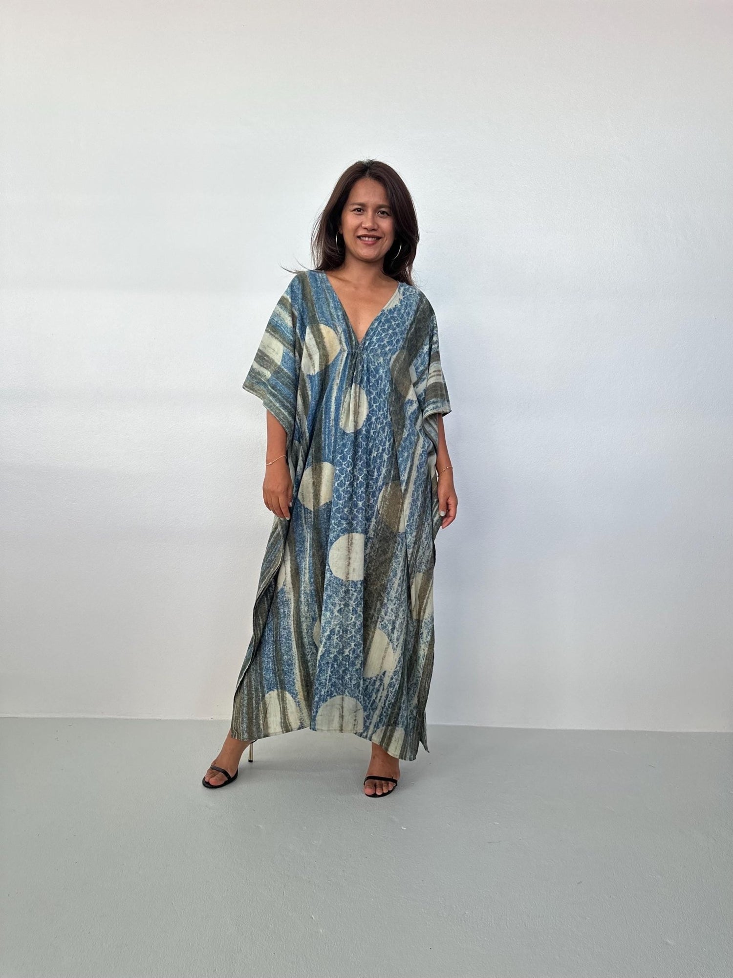 Lyla Natural Hand - Dyed Cotton Kaftan in Blueberry & Cream - Mala Handworks