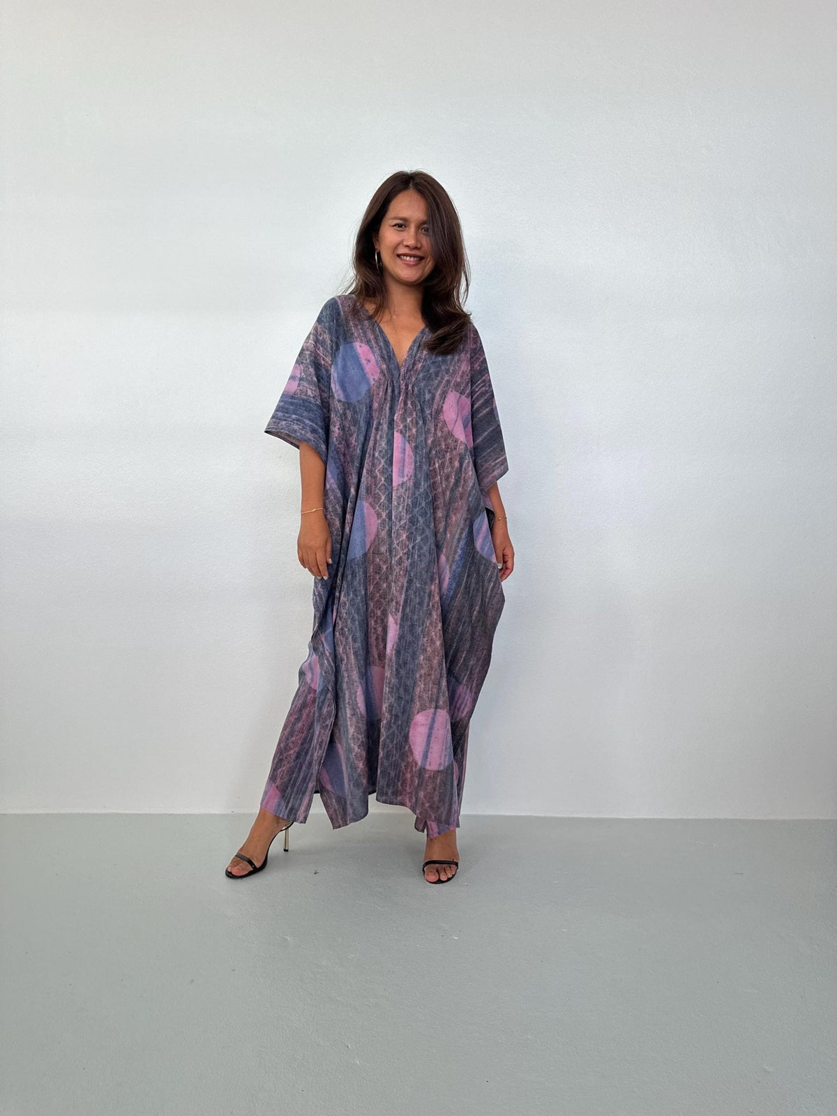 Lyla Natural Hand - Dyed Cotton Kaftan in Mauve - Mala Handworks