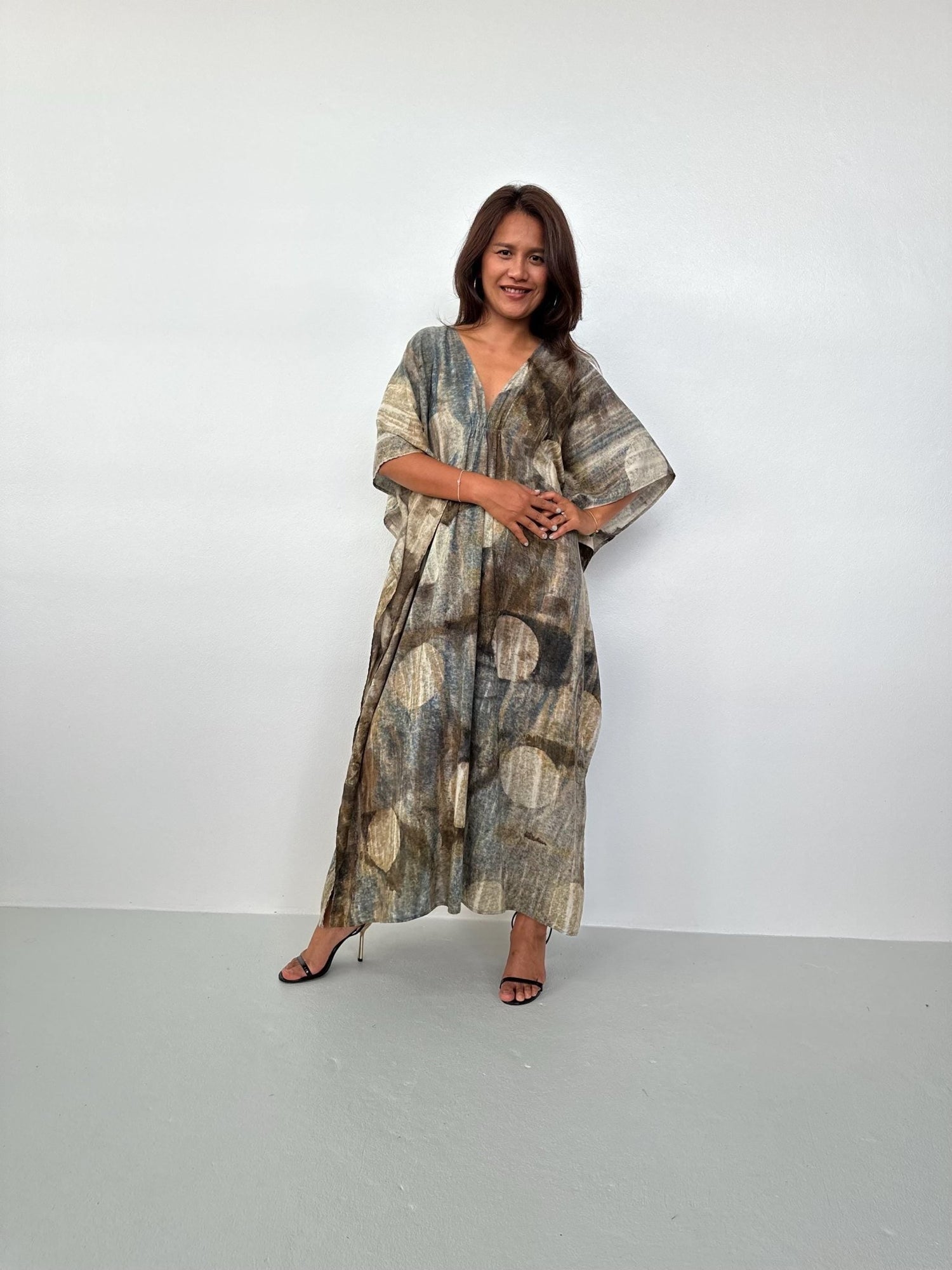 Mala Handworks Lyla Natural Hand-Dyed Cotton Kaftan in Tan & Brown