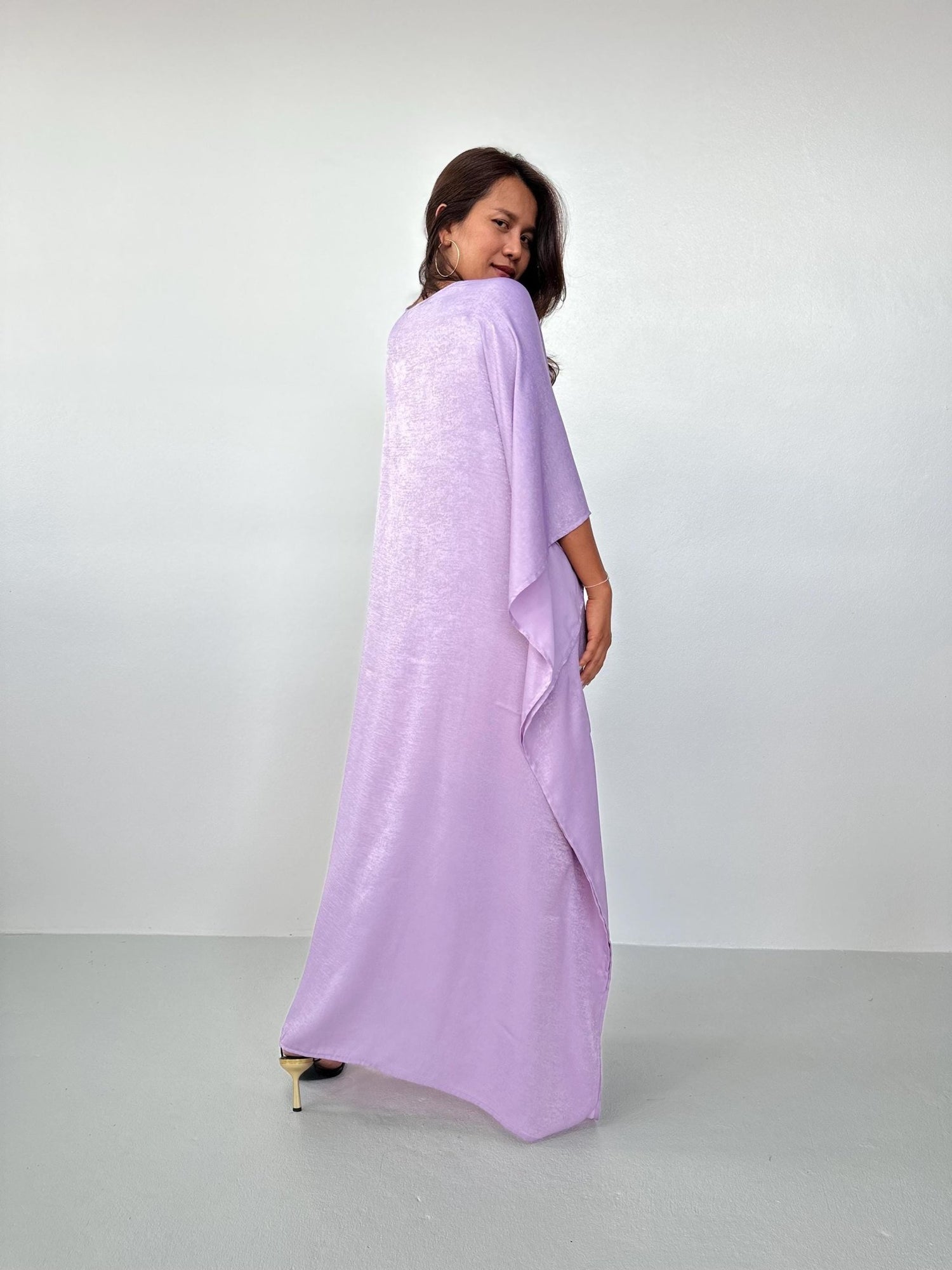 Mala Handworks Lyla Satin Crepe Kaftan in Lilac