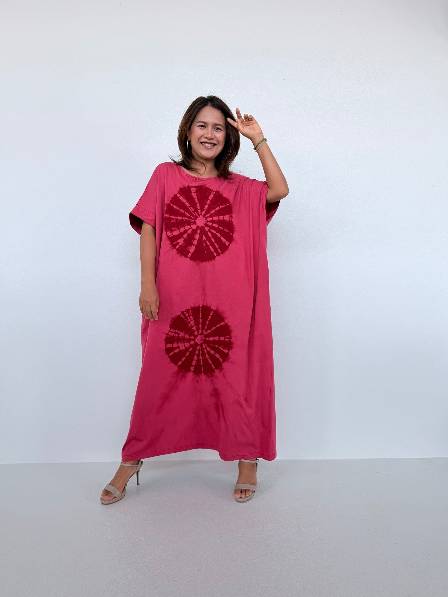 Mala Handworks Alice Jersey Cotton Kaftan in Raspberry Tie Dye Polka Dots
