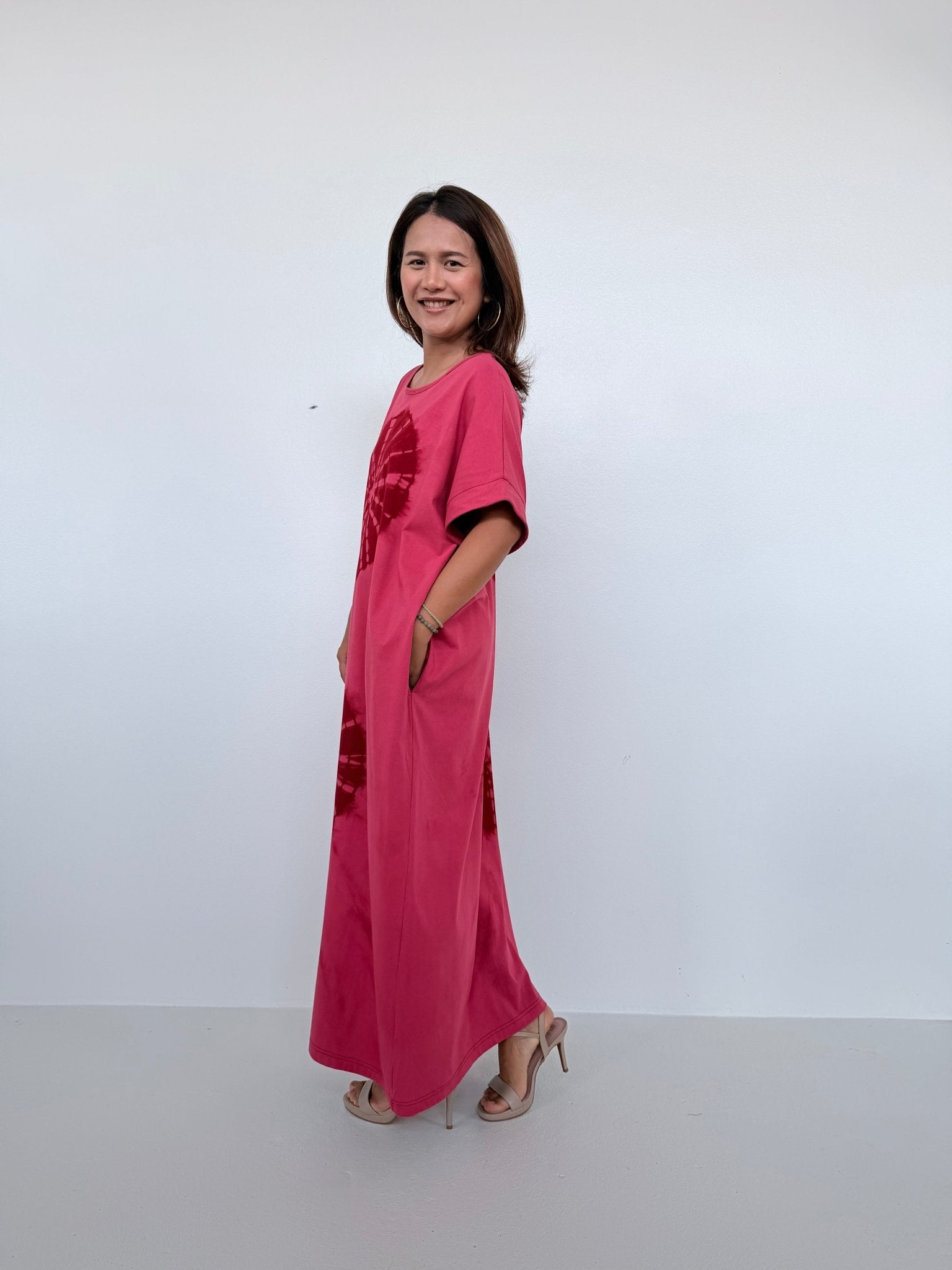 Mala Handworks Alice Jersey Cotton Kaftan in Raspberry Tie Dye Polka Dots