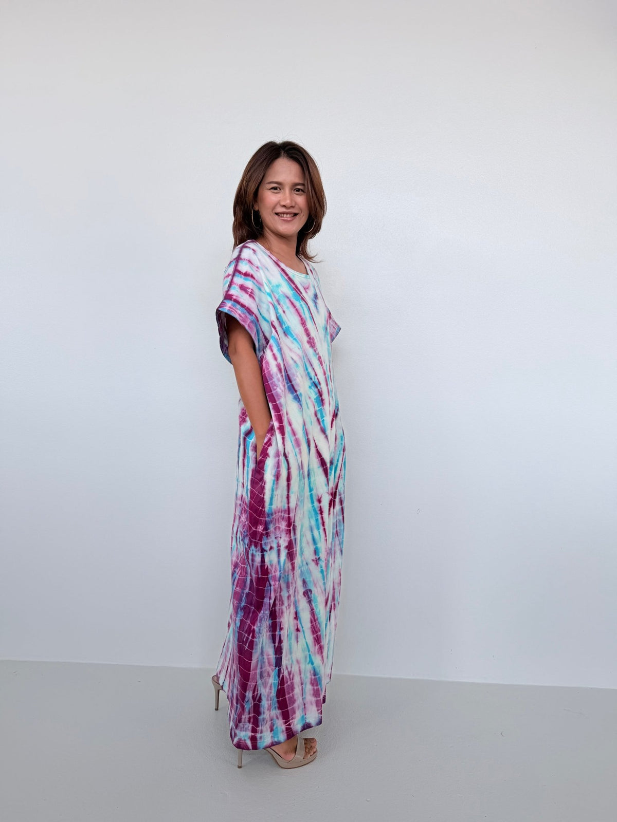 Mala Handworks Alice Jersey Cotton Kaftan in White, Fuchsia & Aqua Tie Dye
