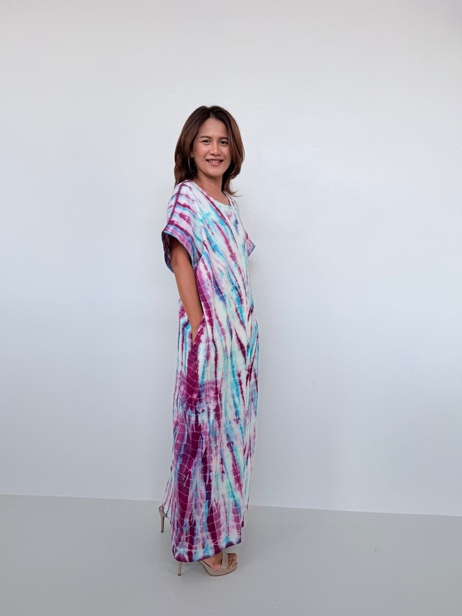 Mala Handworks Alice Jersey Cotton Kaftan in White, Fuchsia & Aqua Tie Dye