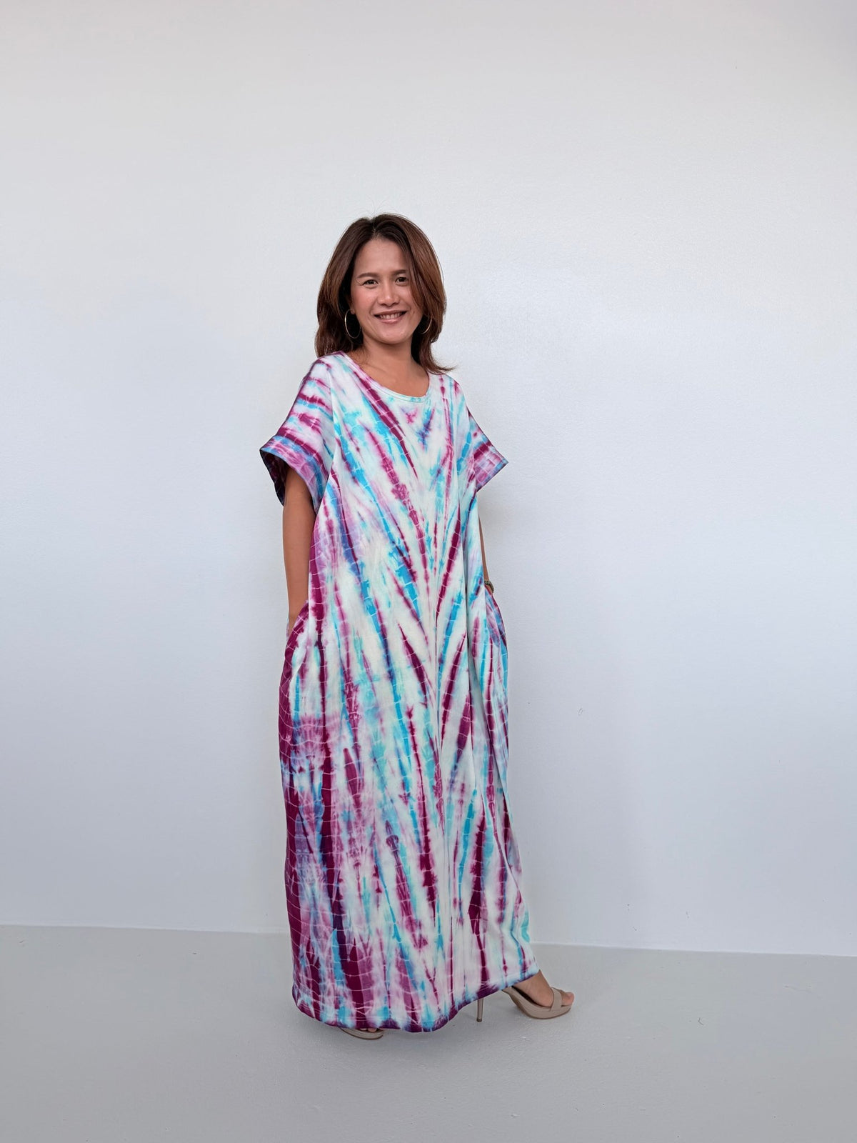 Mala Handworks Alice Jersey Cotton Kaftan in White, Fuchsia & Aqua Tie Dye