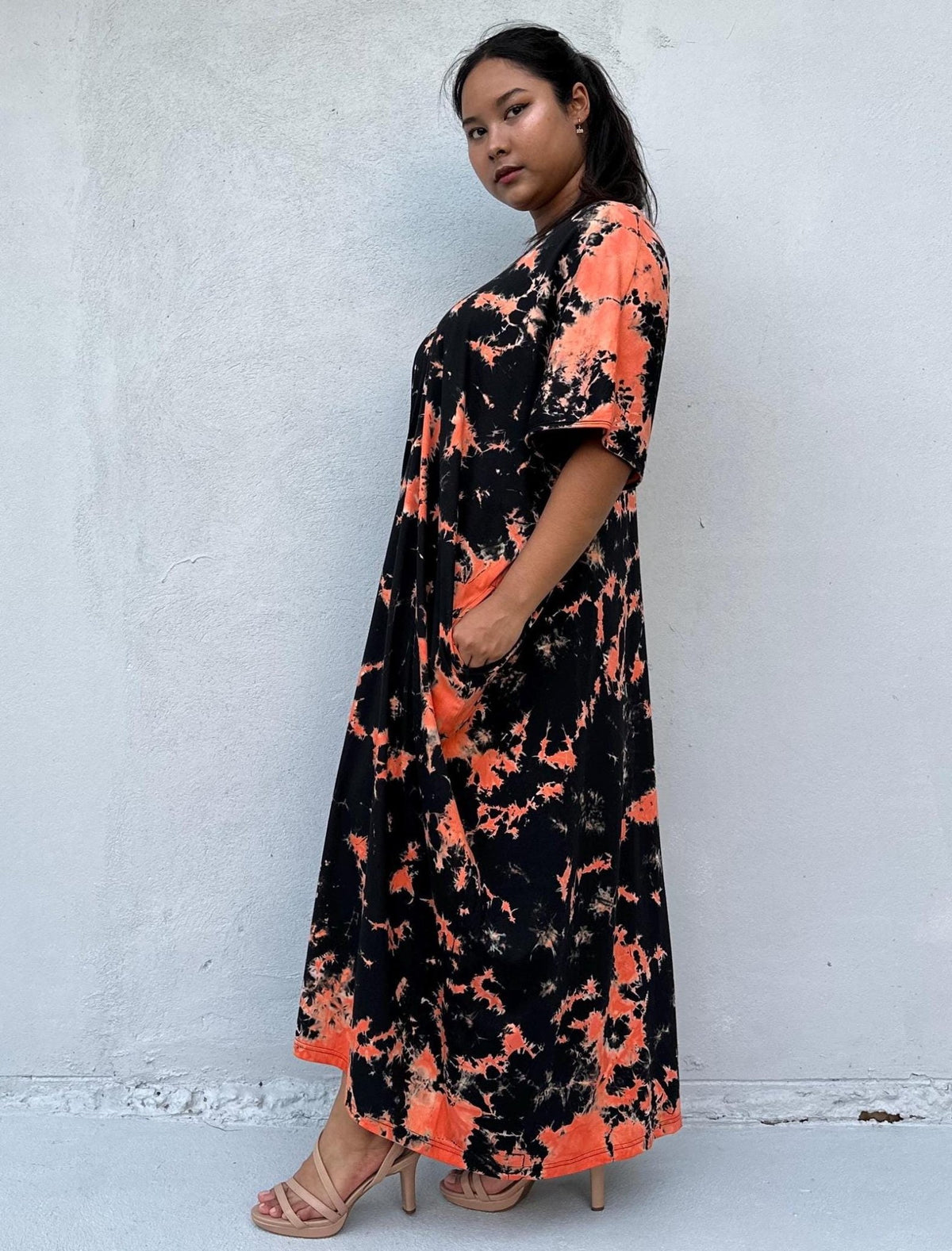 Mala Handworks Alisa Cotton Kaftan in Black & Orange Tie Dye