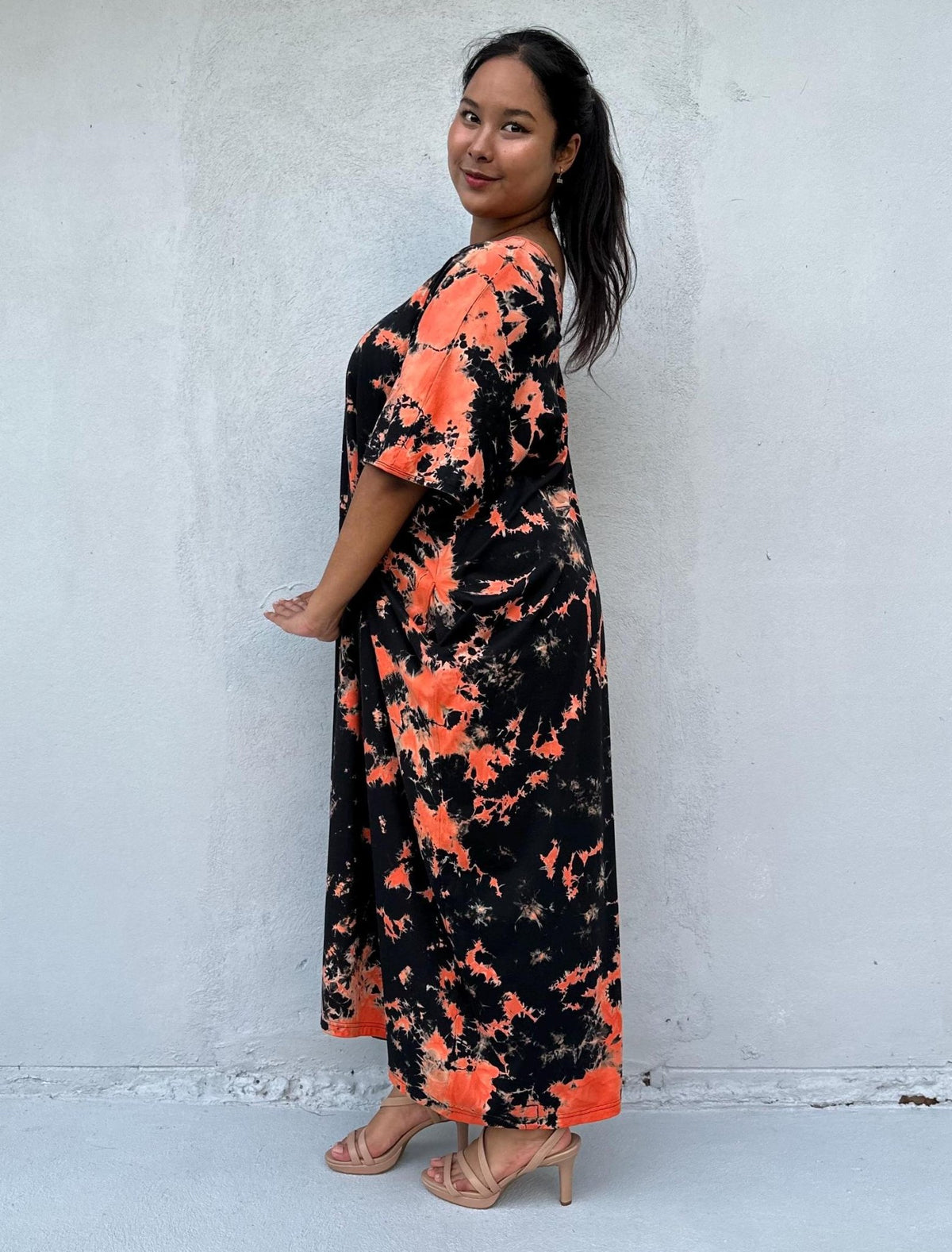 Mala Handworks Alisa Cotton Kaftan in Black & Orange Tie Dye
