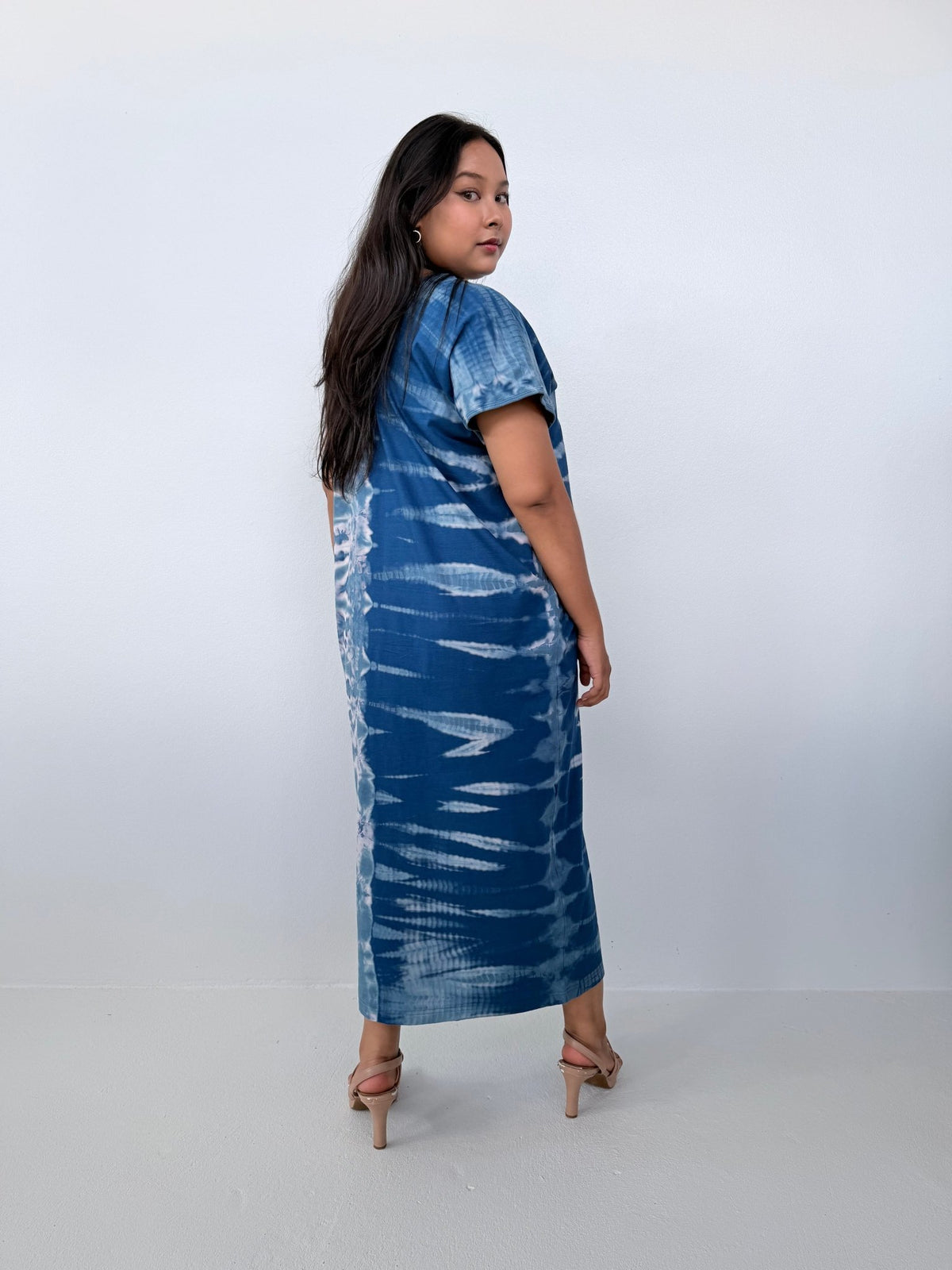Mala Handworks Alisa Petite Cotton Kaftan in Azure Tie Dye