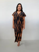 Mala Handworks Alisa Petite Cotton Kaftan in Black & Rust Tie Dye