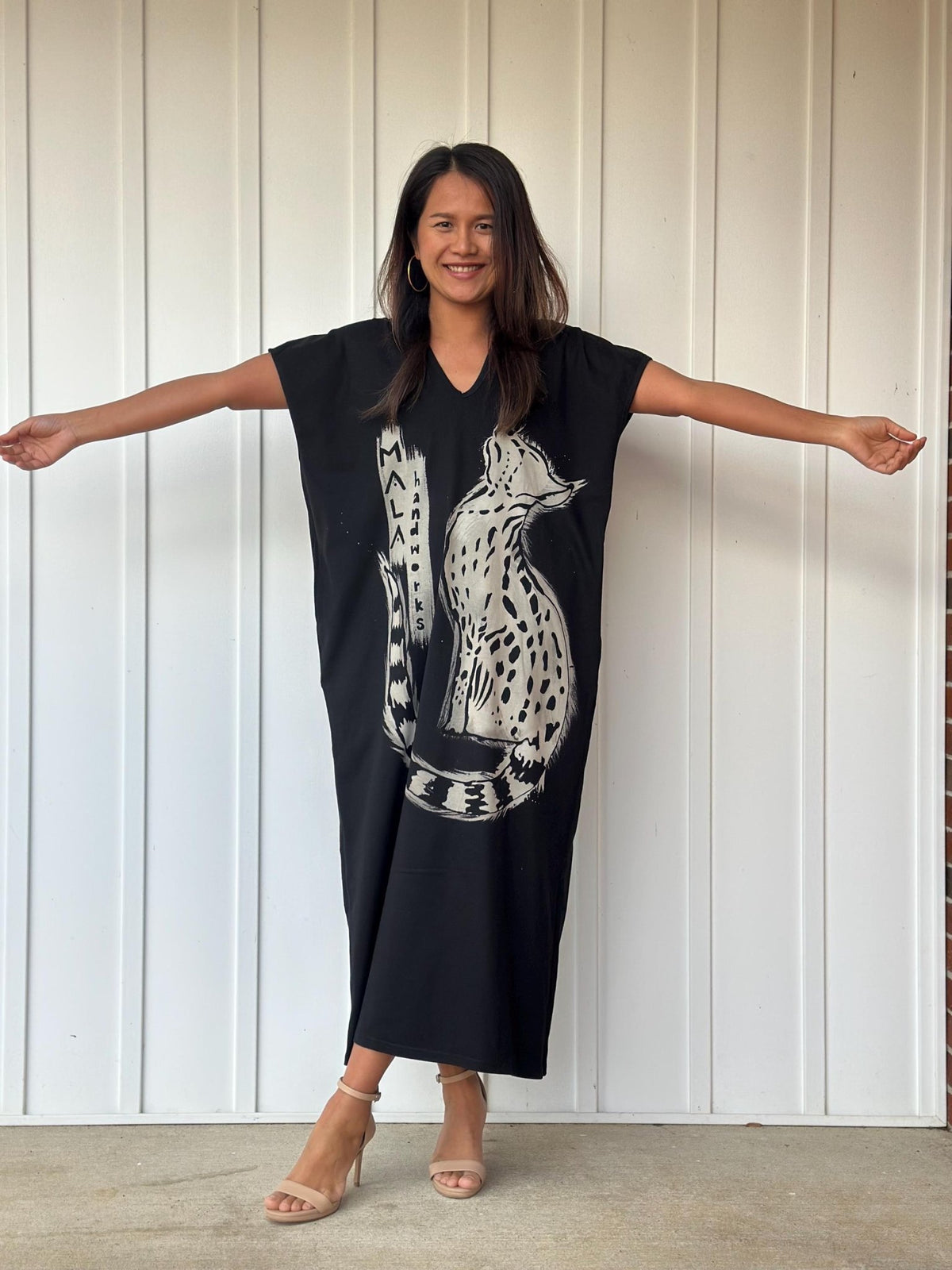 Mala Handworks Alisa Petite Cotton Kaftan in Black with Hand-Painted Tiger