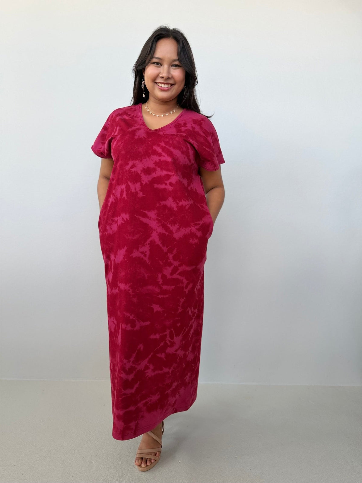 Mala Handworks Alisa Petite Cotton Kaftan in Ruby Tie Dye
