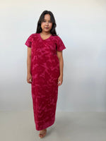 Mala Handworks Alisa Petite Cotton Kaftan in Ruby Tie Dye