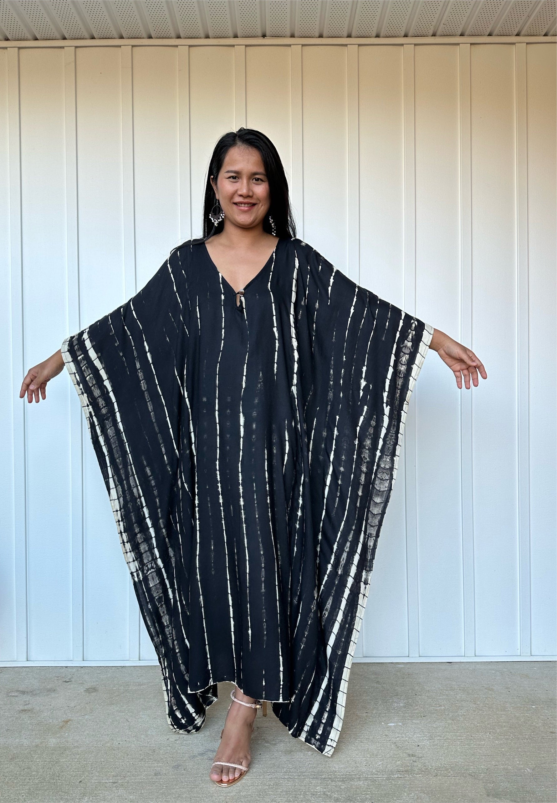 MALA handworks Bella Midi Kaftan in Black and off White with front Button