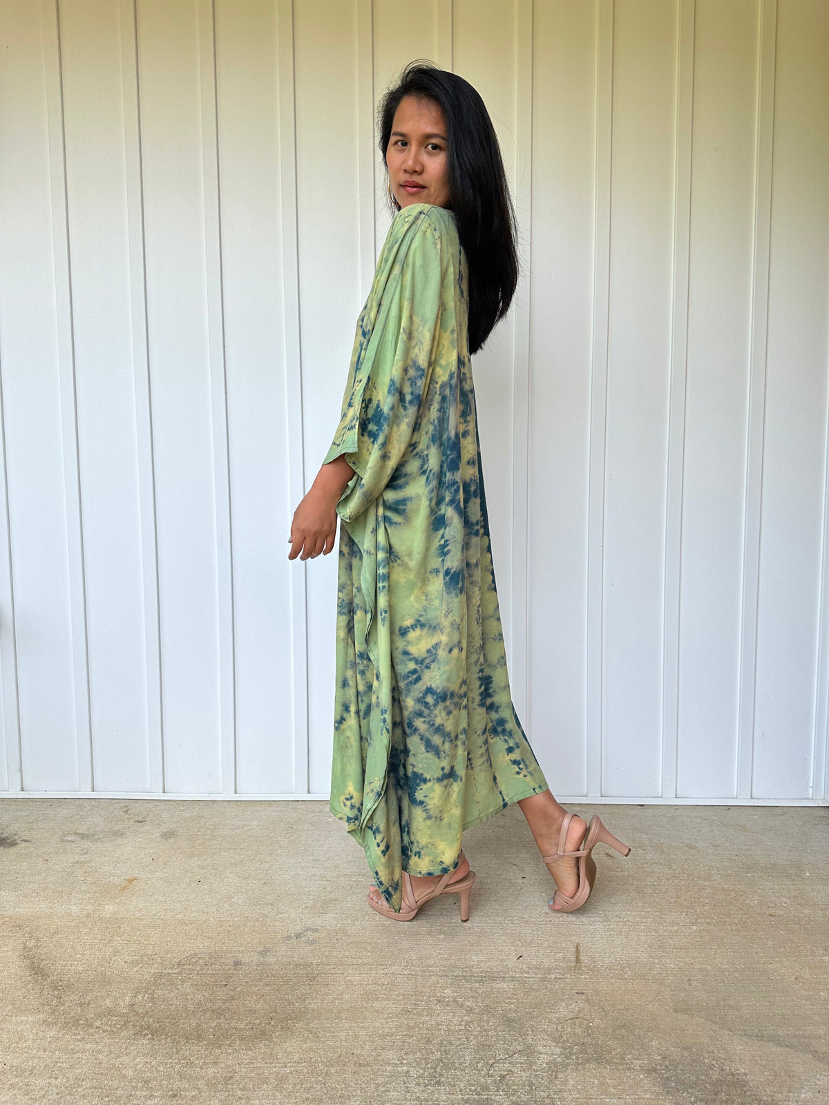 MALA handworks Bella Midi Kaftan in Green Tie Dye with front Button