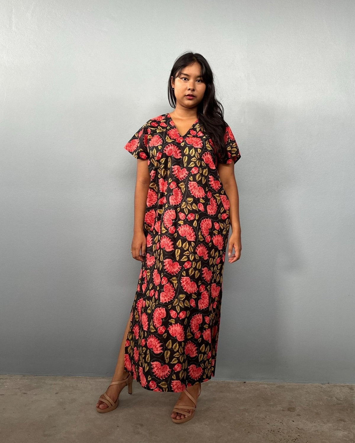 Mala Handworks Callie Petite Cotton Kaftan in Black & Rose Carnation