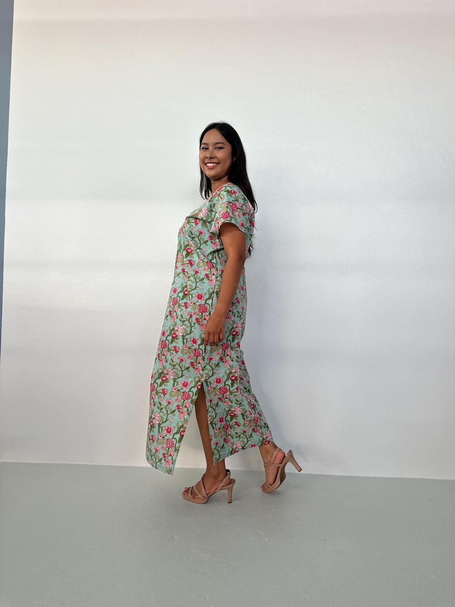 Mala Handworks Callie Petite Cotton Kaftan in Mint & Rose Floral
