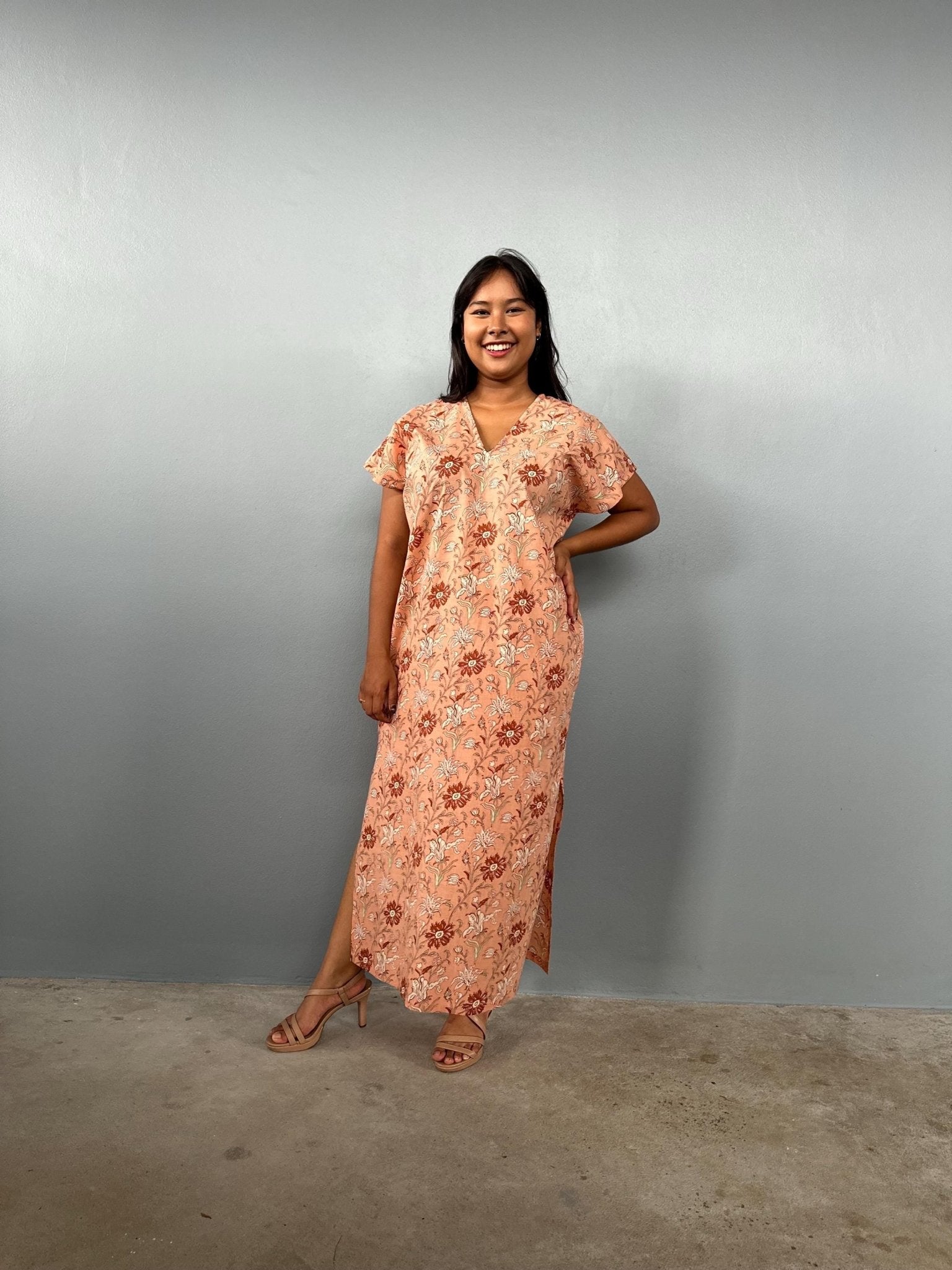 Mala Handworks Callie Petite Cotton Kaftan in Peach Floral Paisley