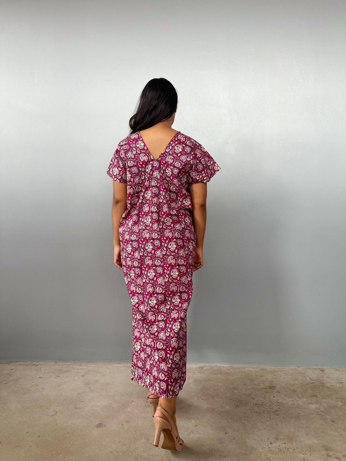 Mala Handworks Callie Petite Cotton Kaftan in Raspberry Paisley