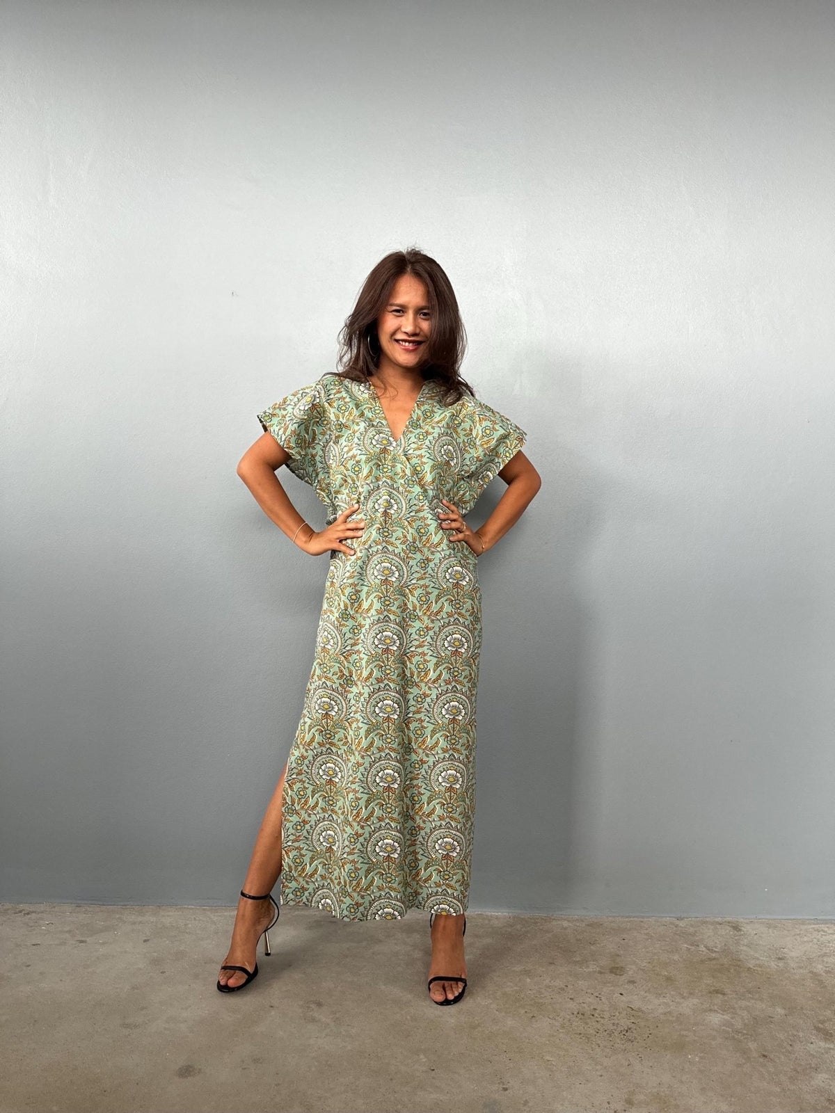 Mala Handworks Callie Petite Cotton Kaftan in Sage Paisley