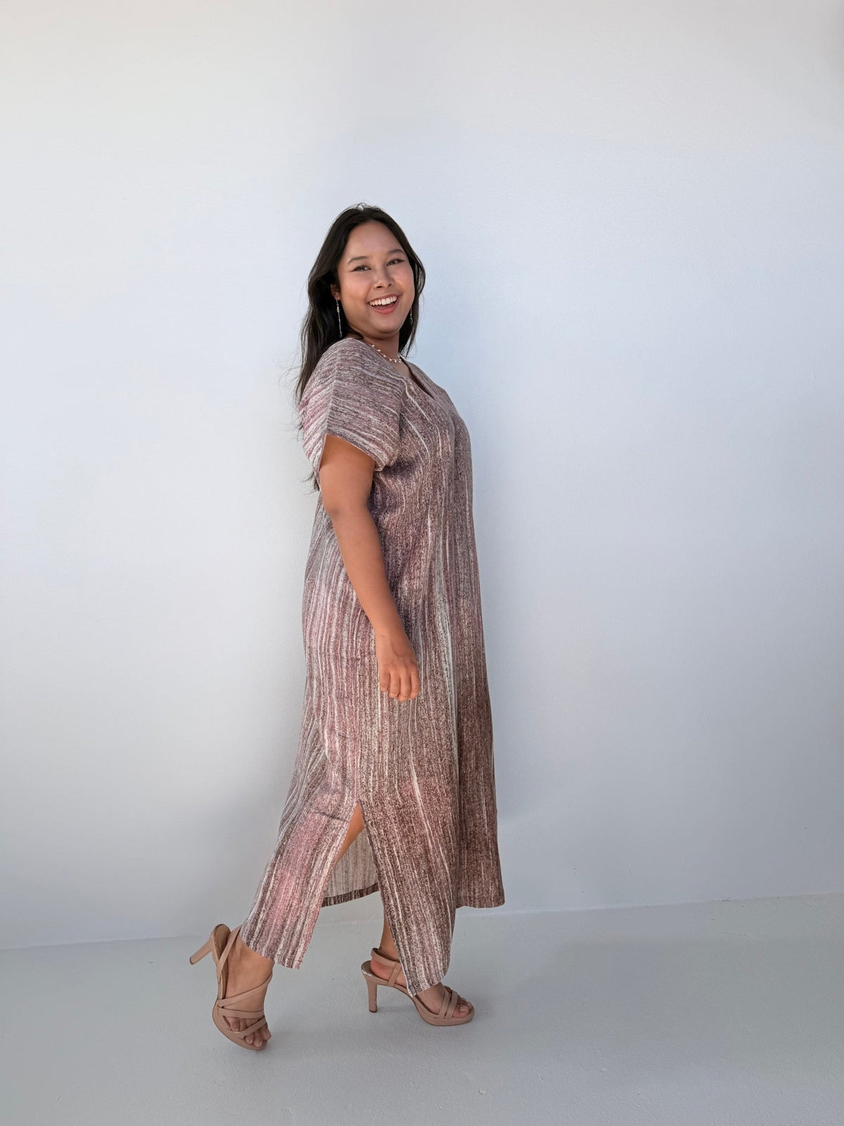 Mala Handworks Callie Petite Hand-Painted Kaftan in Mauve & Sand
