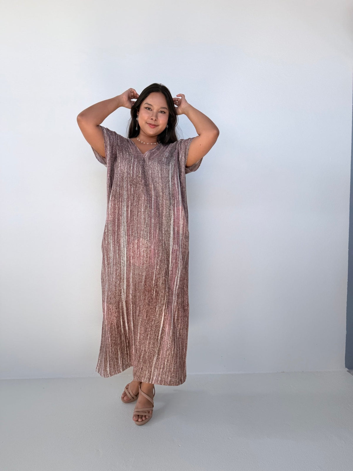 Mala Handworks Callie Petite Hand-Painted Kaftan in Mauve & Sand