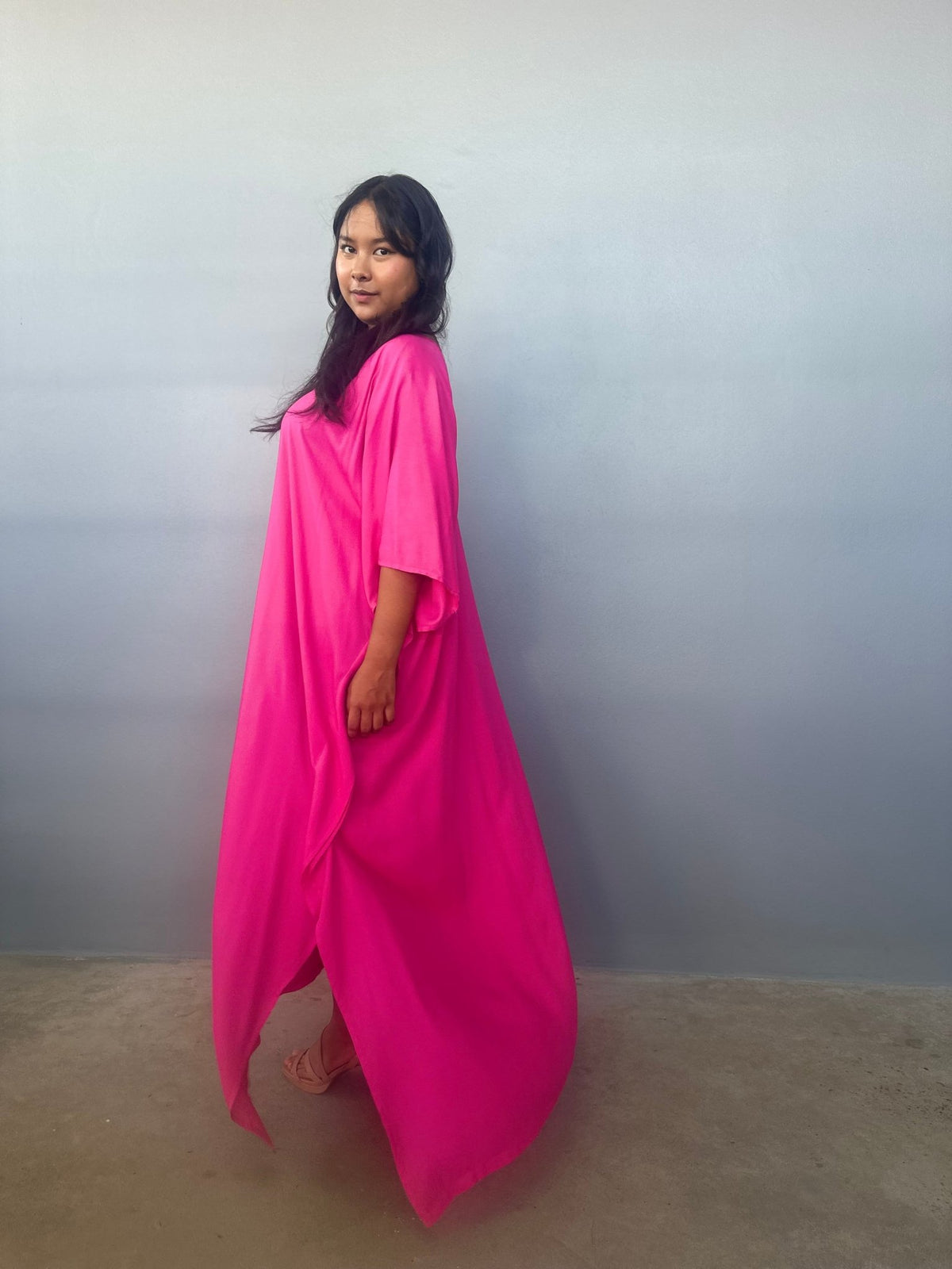 Eva Kaftan in Fuchsia - Mala Handworks