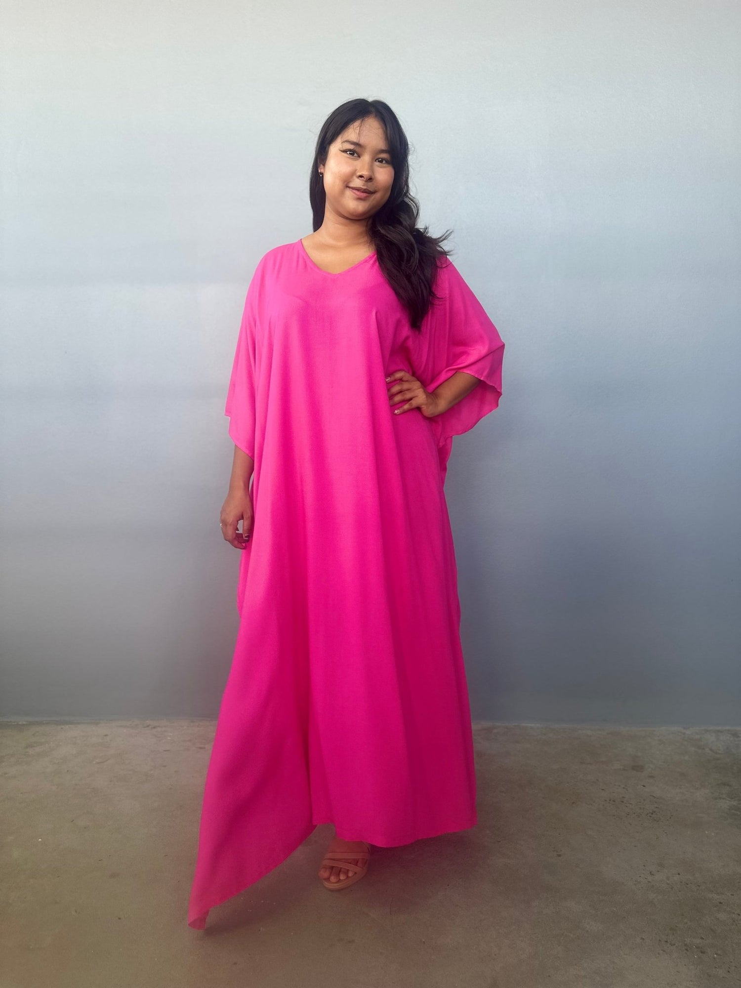 Eva Kaftan in Fuchsia - Mala Handworks