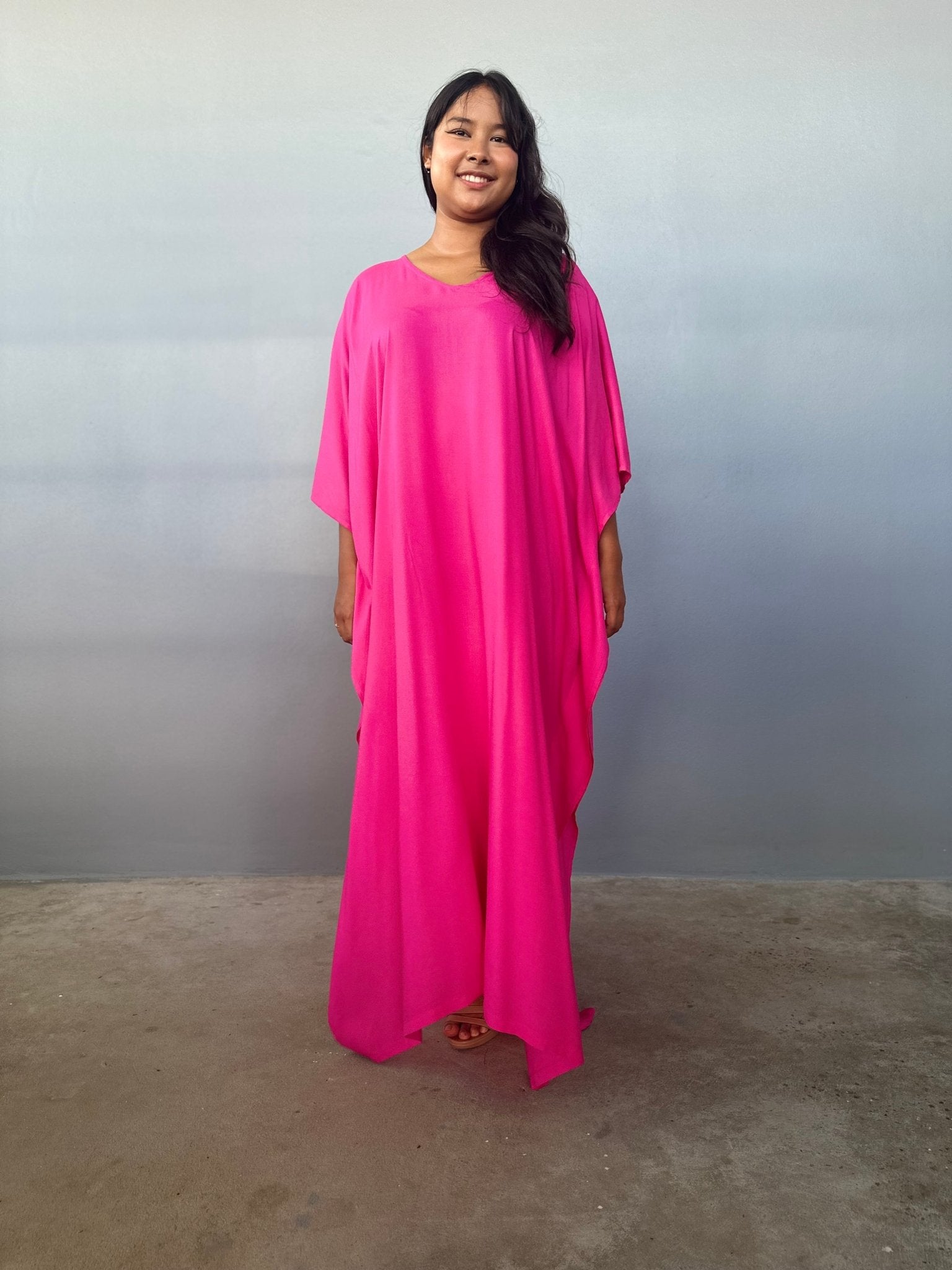 Eva Kaftan in Fuchsia - Mala Handworks