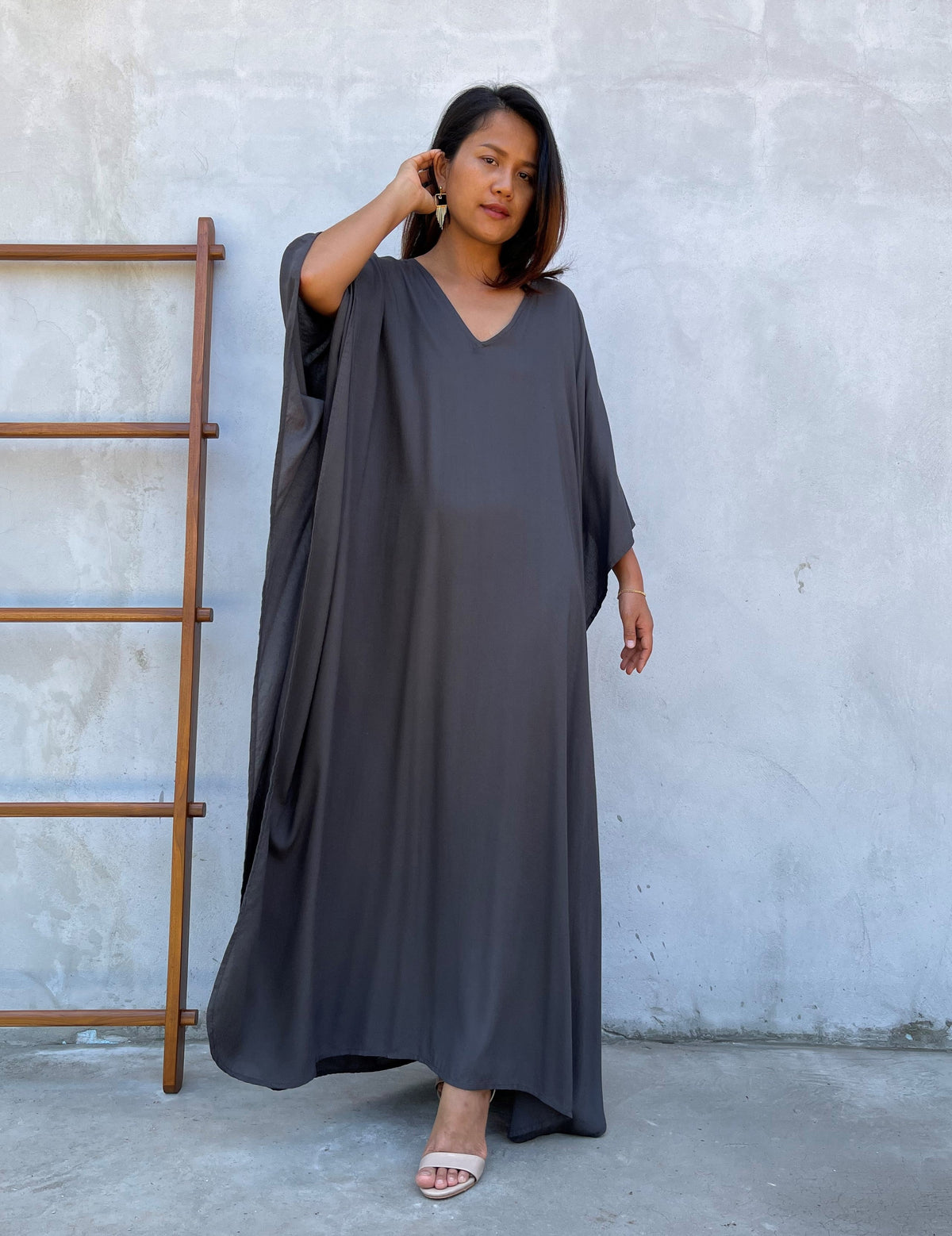 MALA handworks Eva Kaftan in Gray