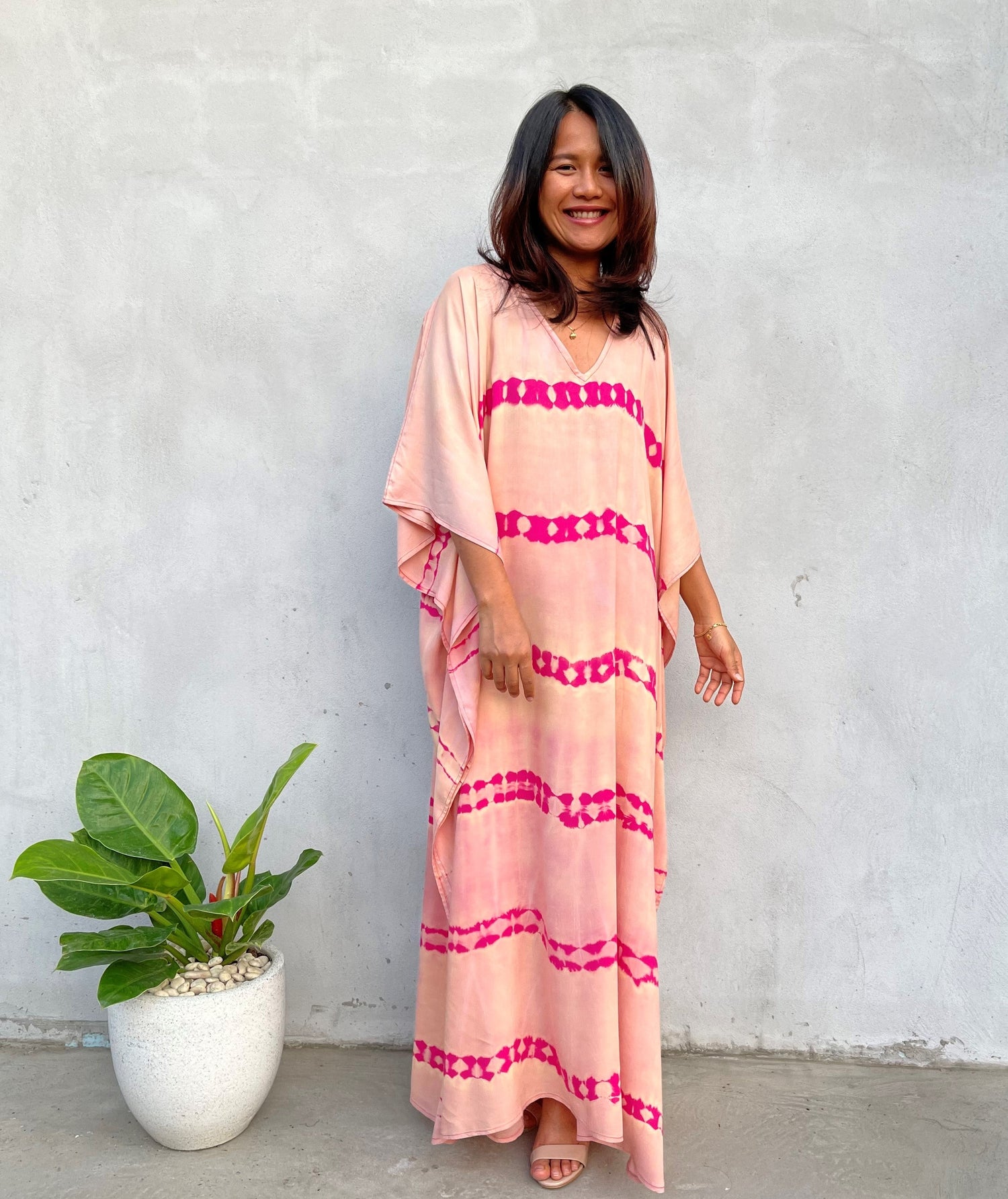 MALA handworks Eva Kaftan in Peach and Fuchsia Tie Dye
