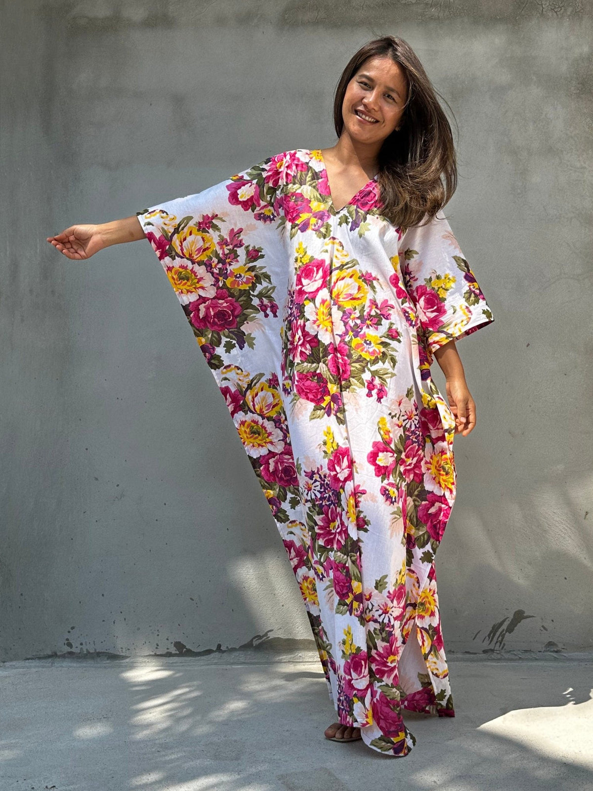 Evelyn Cotton Kaftan in White & Pink Floral Print - Mala Handworks
