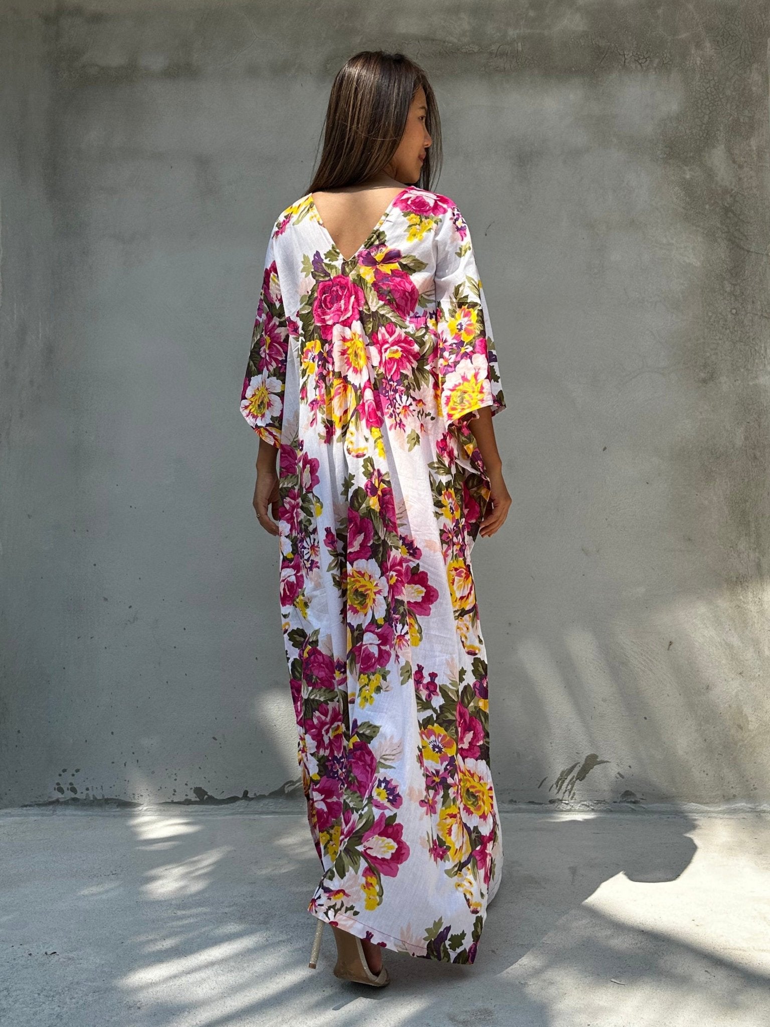 Evelyn Cotton Kaftan in White & Pink Floral Print - Mala Handworks